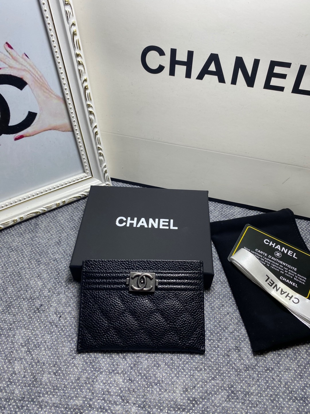 Ch*el card holder 10cm