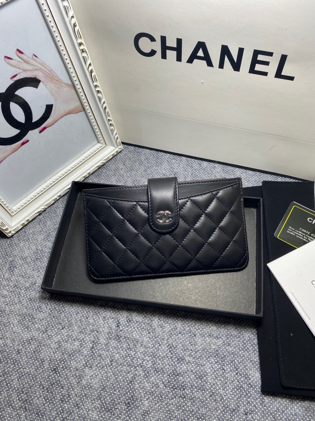 Ch*el card holder 15-10cm