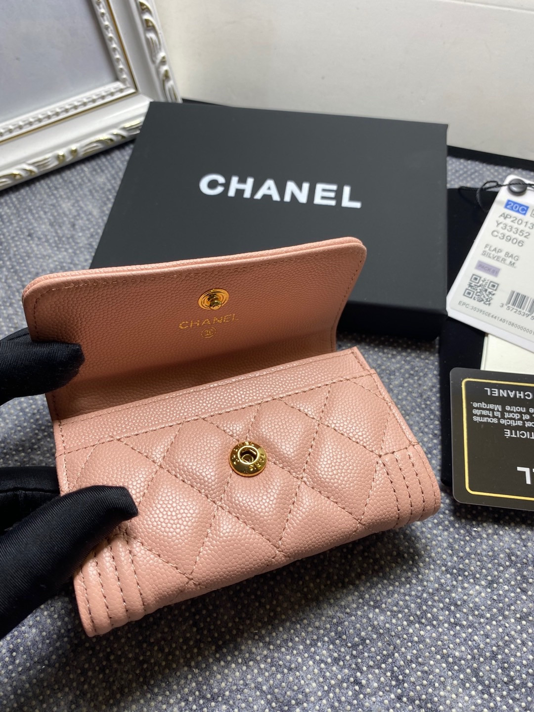 Ch*el flap wallet 12-7cm