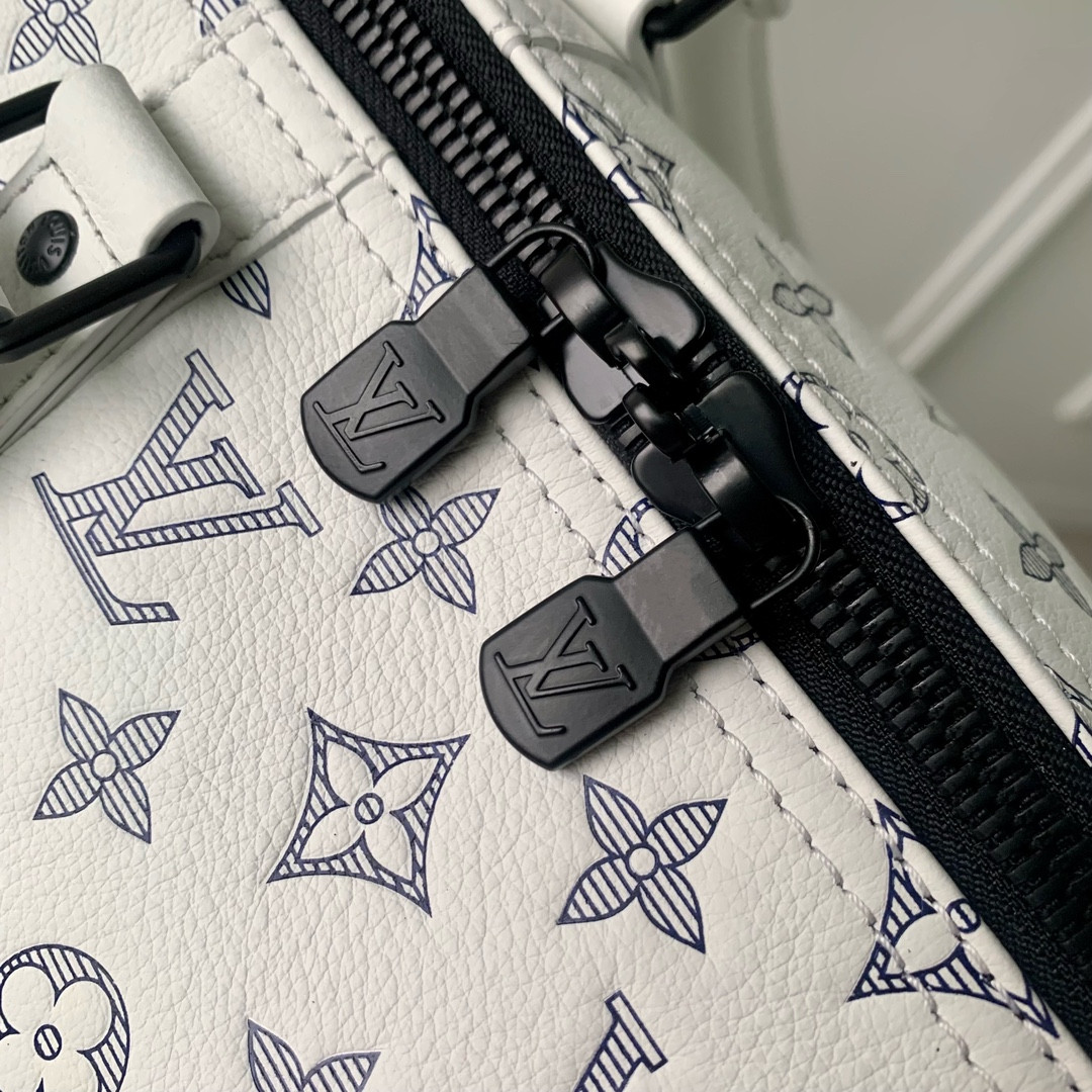 LV Keepall Bandoulière 50  M24954   19.7 x 11.4 x 9.1 inches