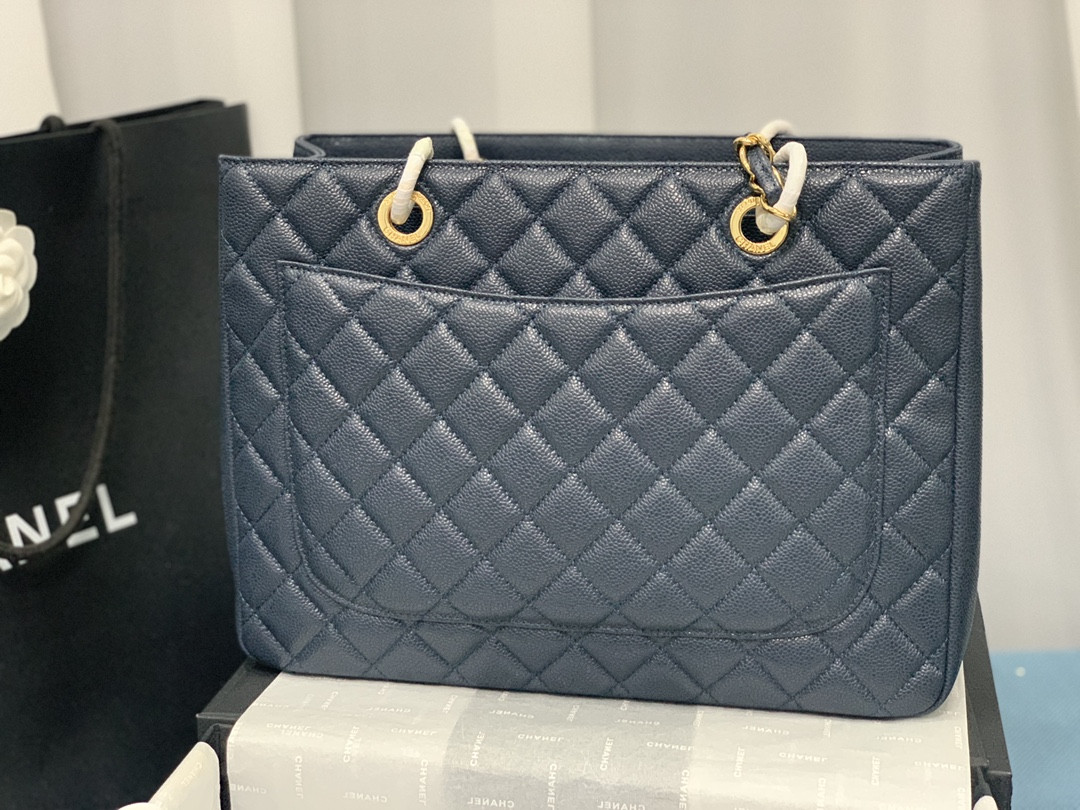 Ch*el gst caviar leather hardware 24x33x13cm