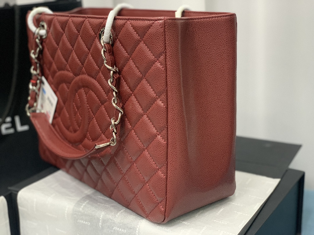 Ch*el gst caviar leather hardware 24x33x13cm