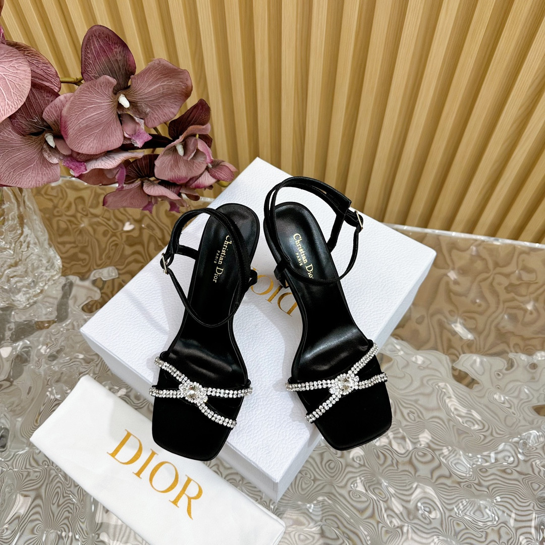 ua D*or slingback pump