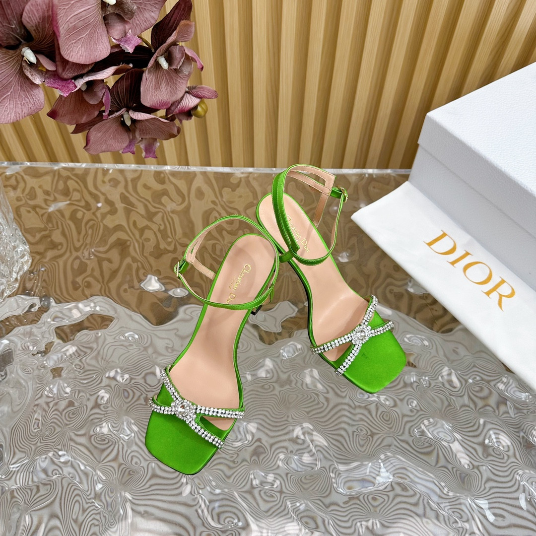 ua D*or slingback pump