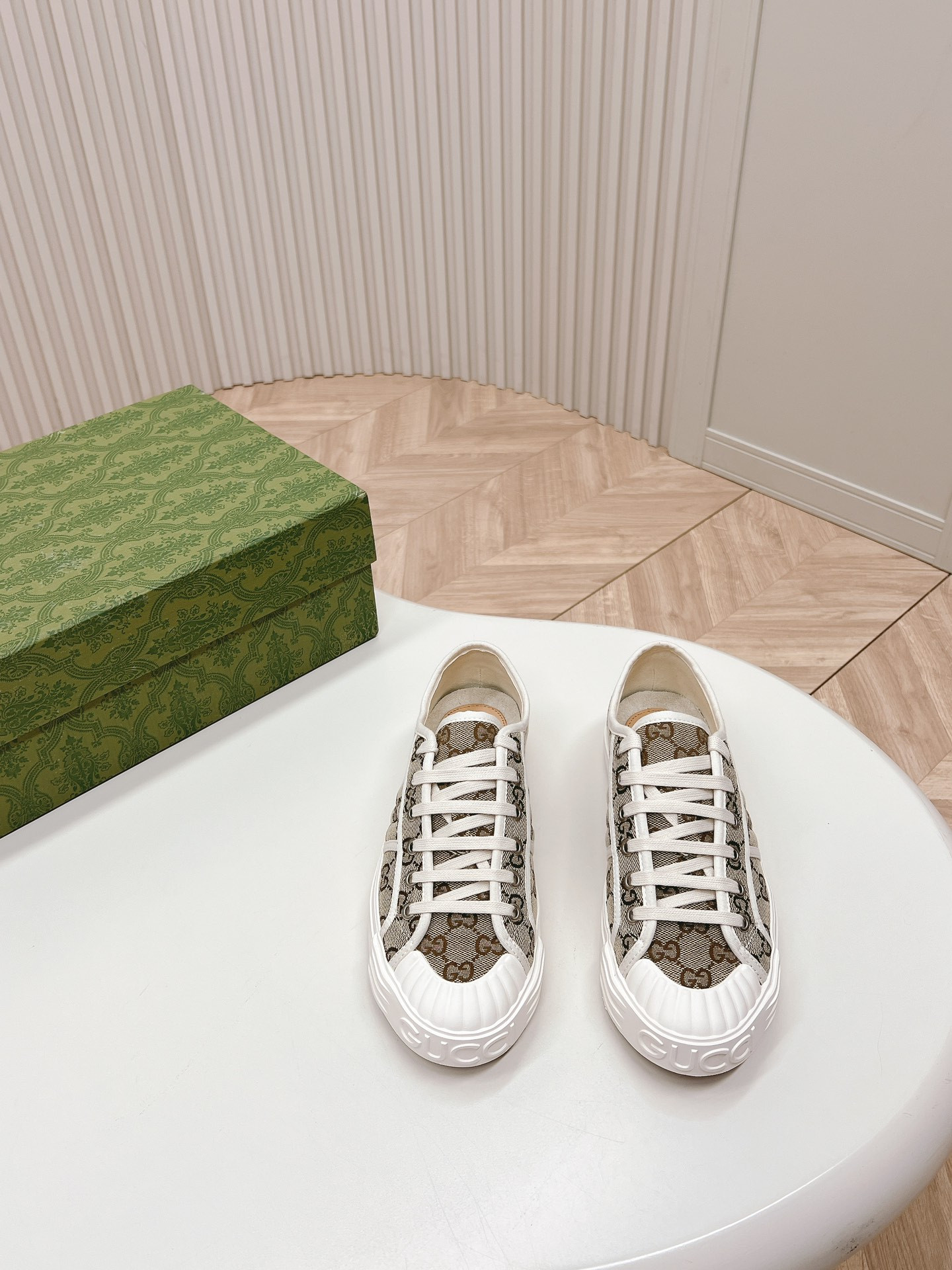 ua G*u*i gg sneaker