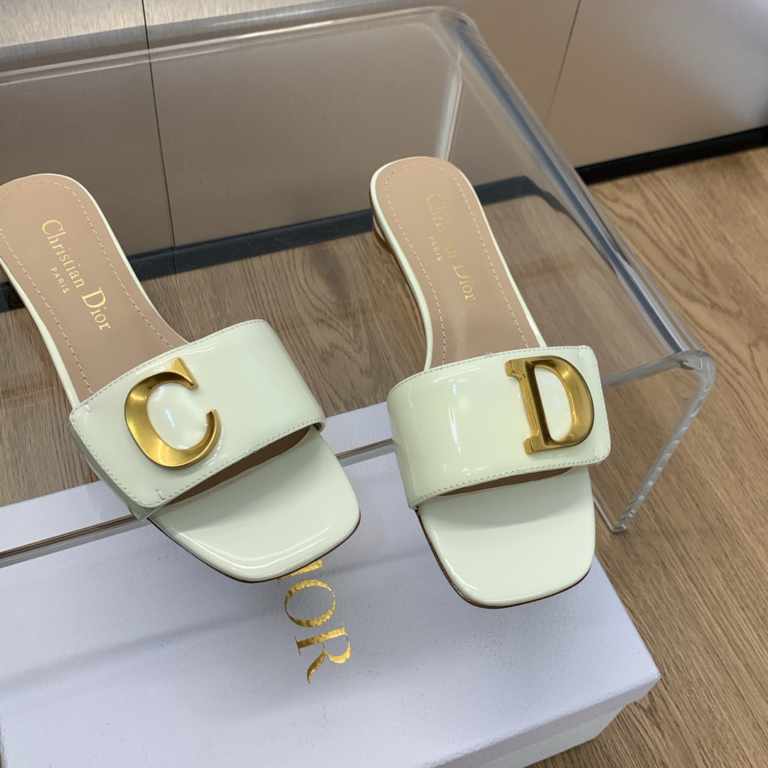 ua D*or or c