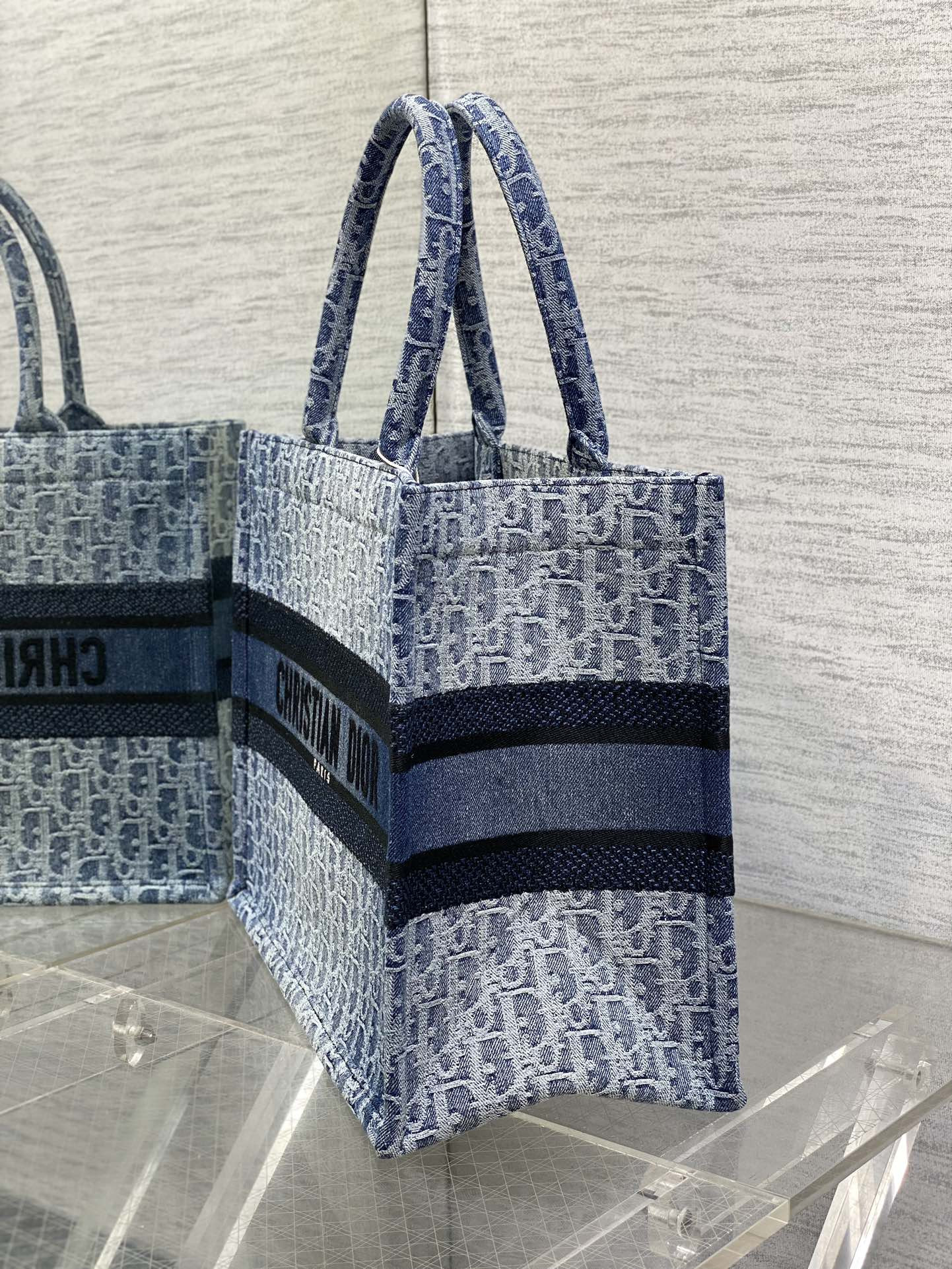 medium D*or book tote blue denim D*or oblique jacquard 36 x 27.5 x 16.5 cm