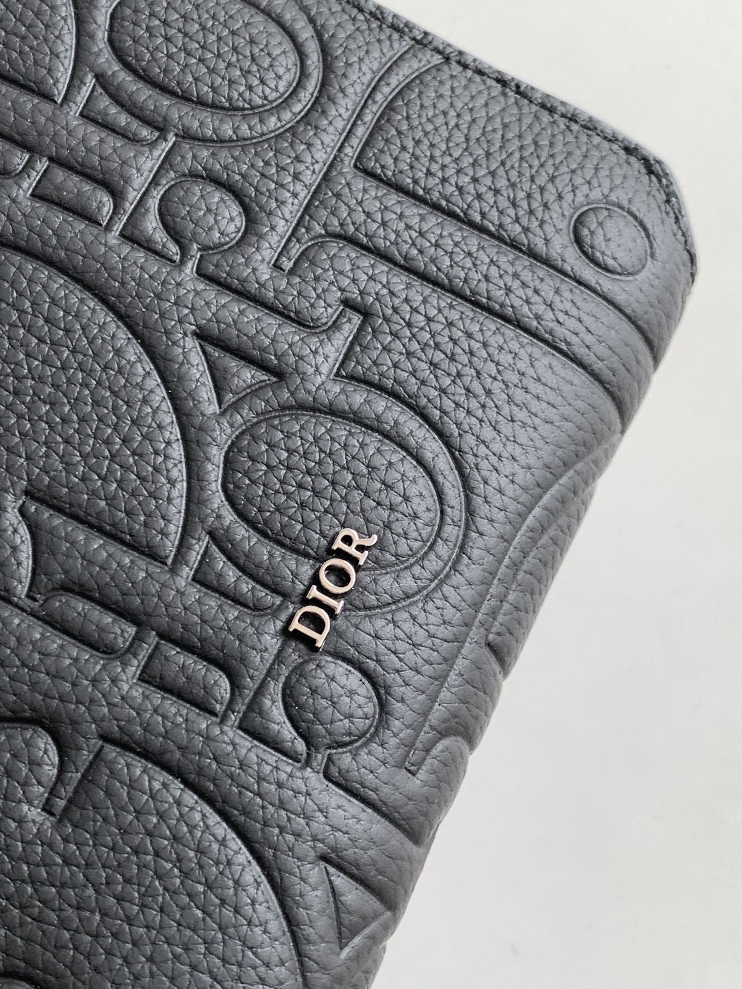 D*or zipped pouch with strap black D*or gravity leather 17 x 12.5 x 6 cm