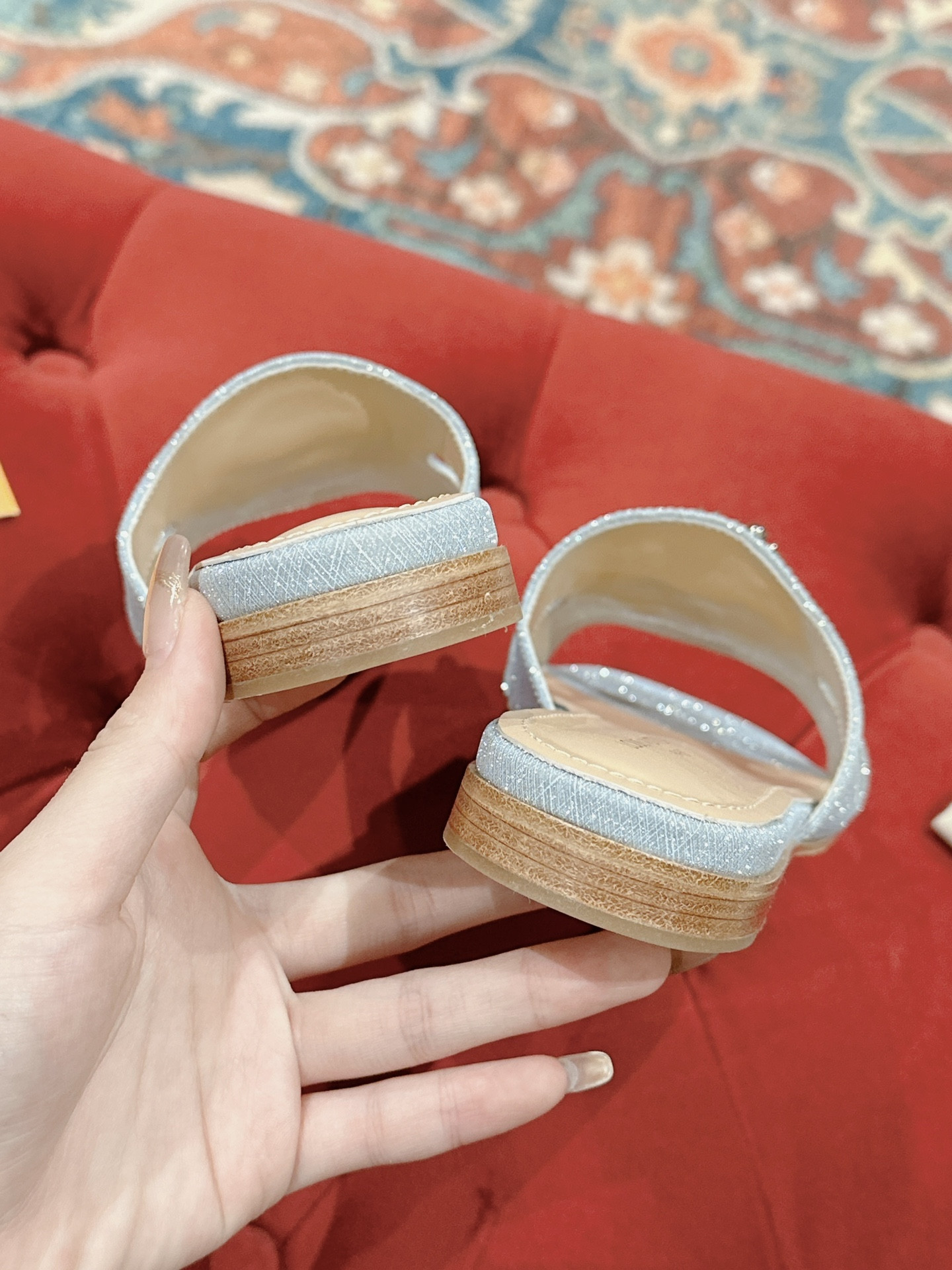 UA LV Flat Mule