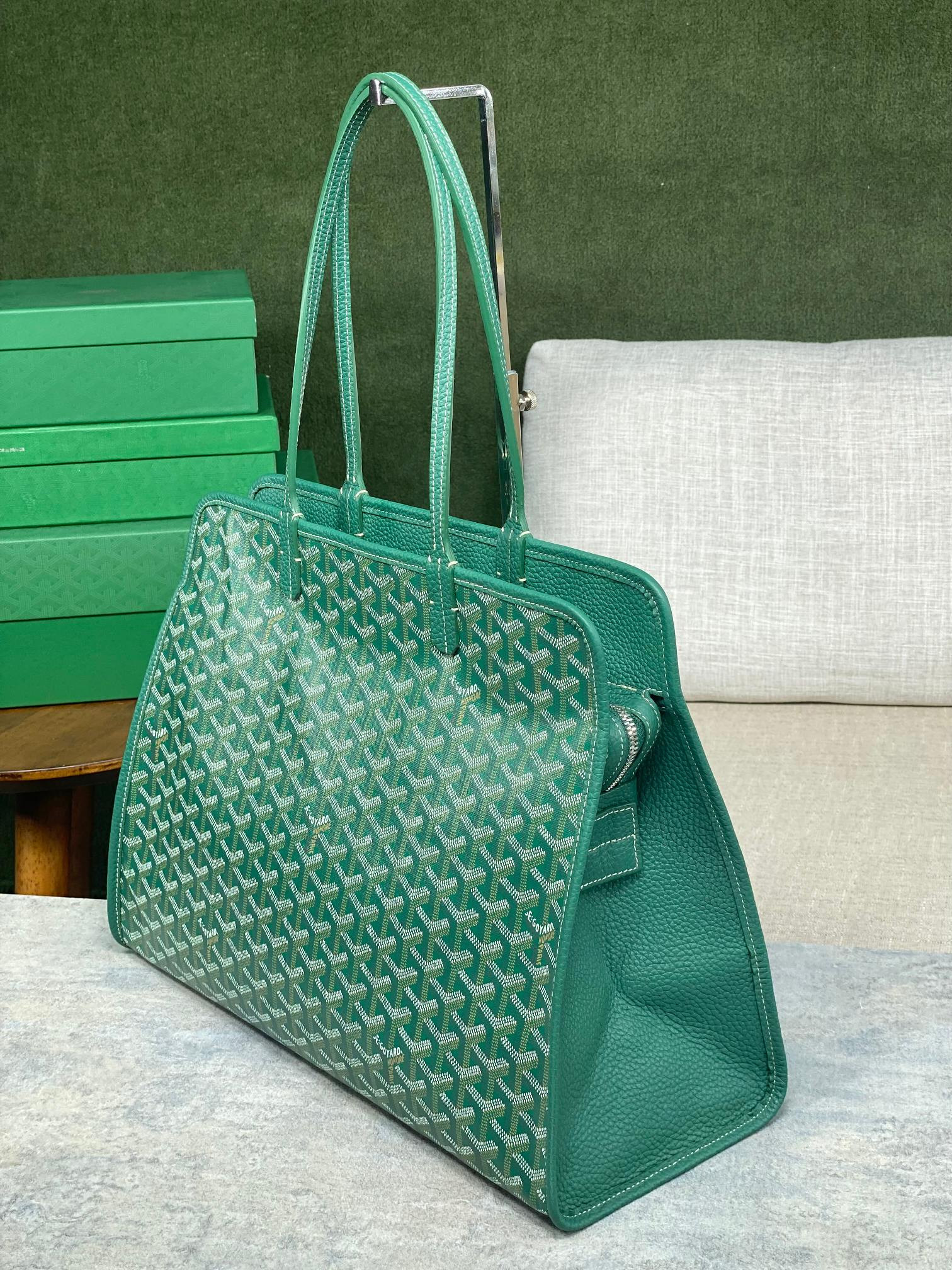 Go*ard chic du chien 41x30x16.5cm