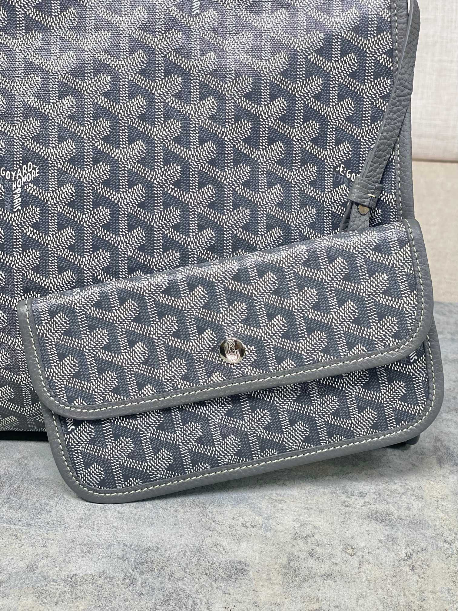 Go*ard chic du chien 41x30x16.5cm