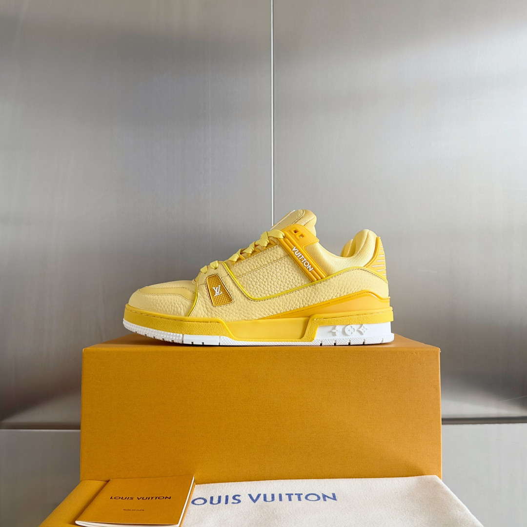 UA LV Trainer Sneaker