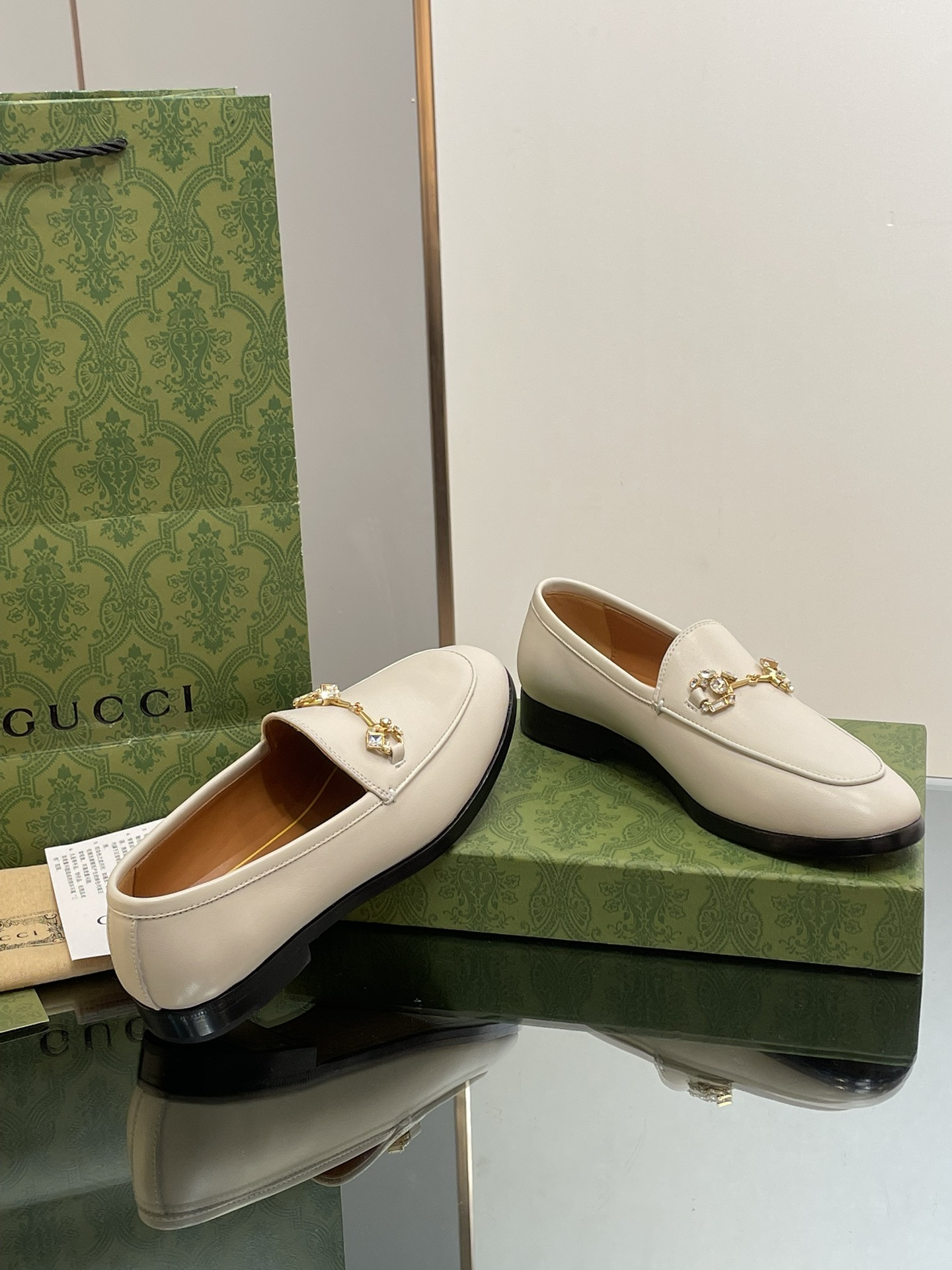 ua G*u*i horsebit loafer
