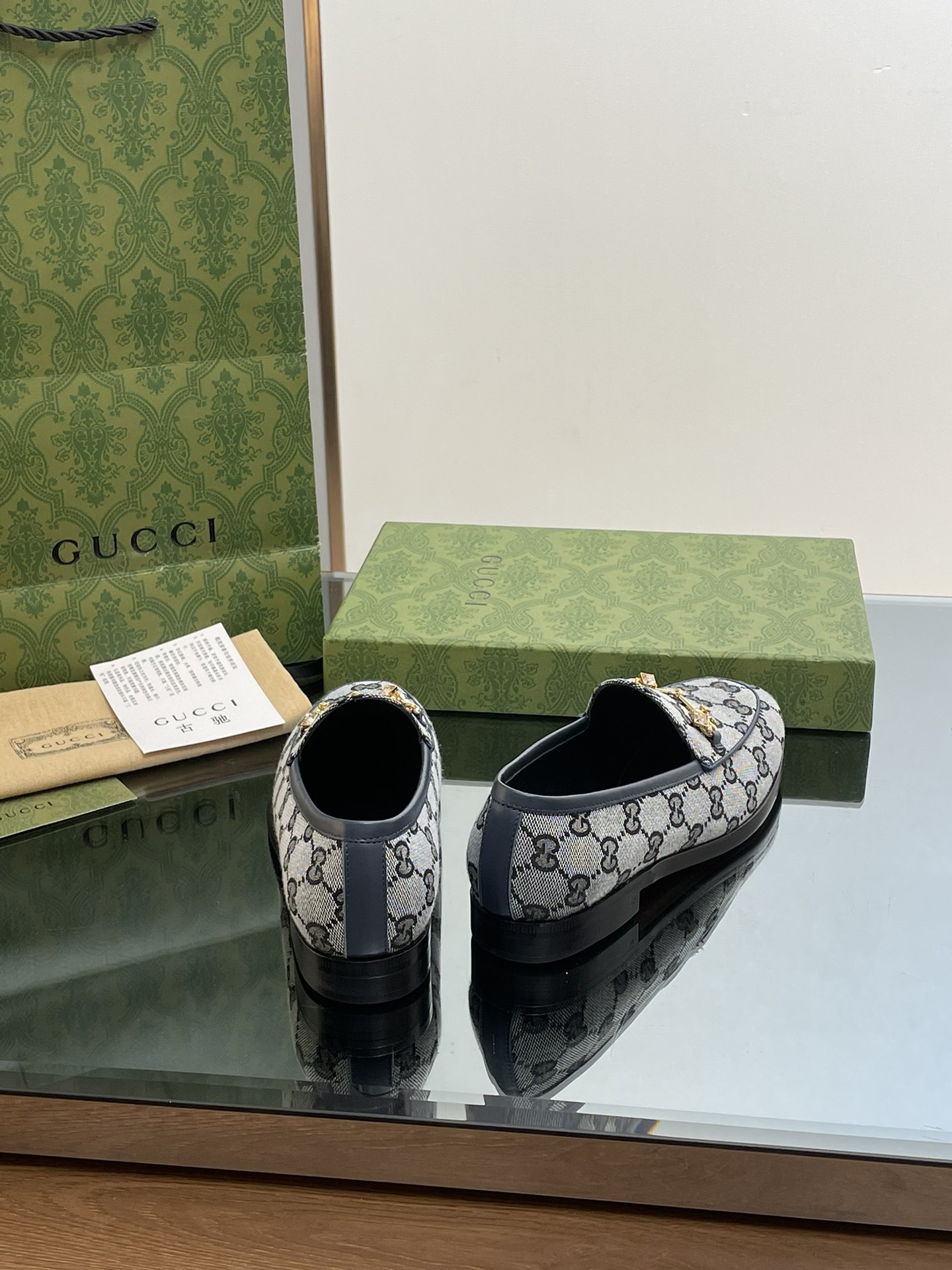 ua G*u*i horsebit loafer