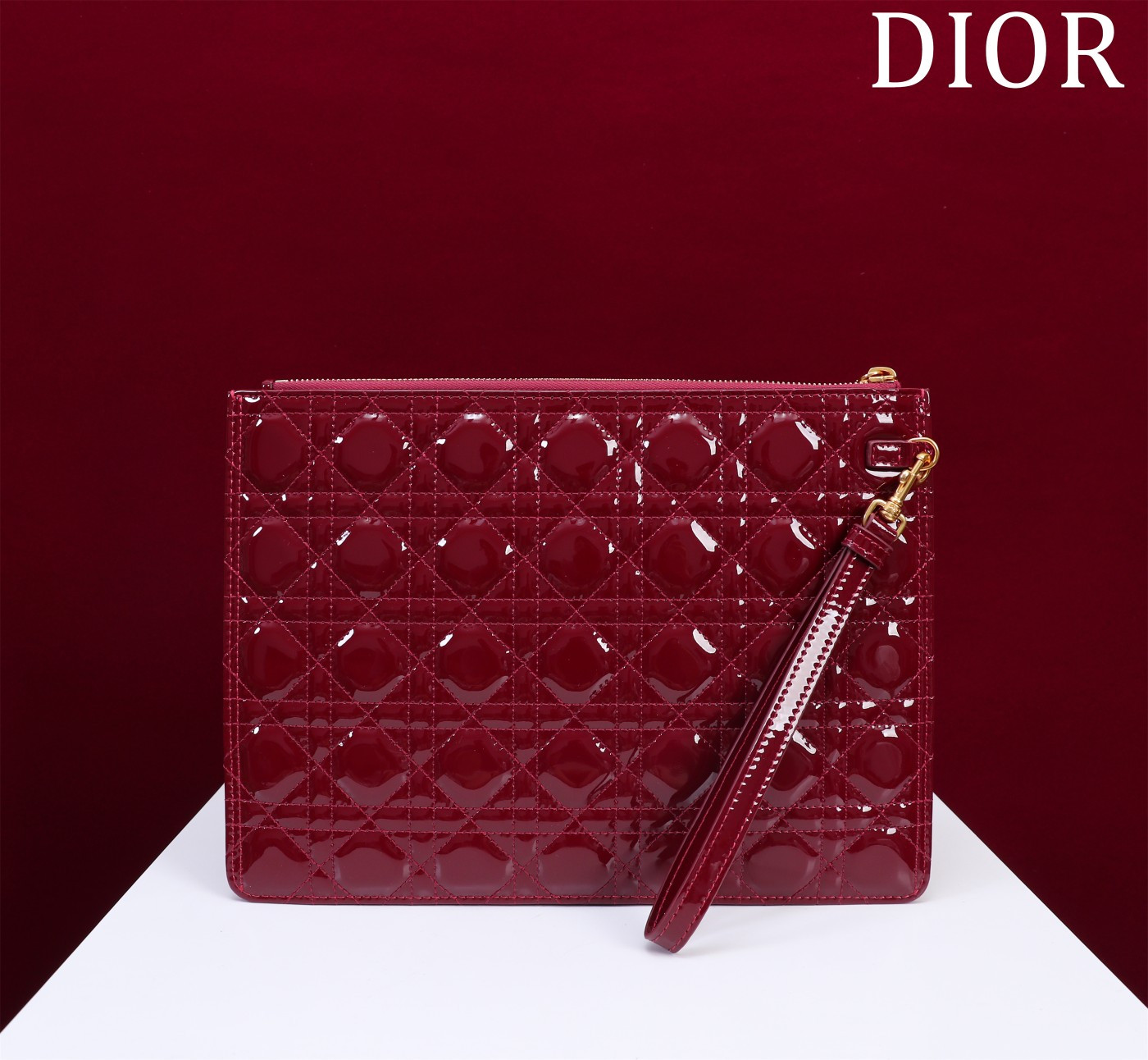 large D*or caro daily pouch 30 x 21.5 cm