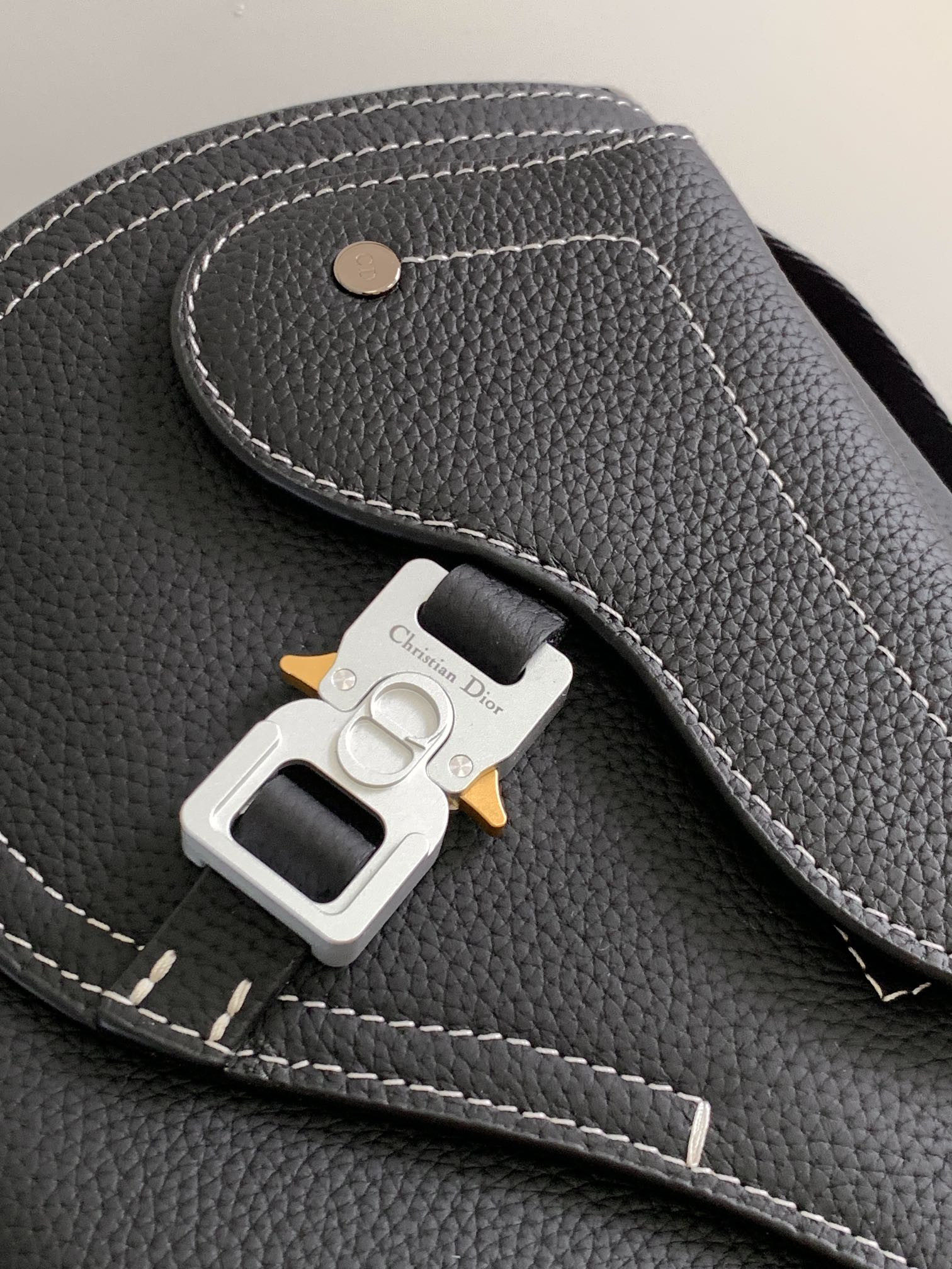 D*or saddle messenger bag 24 x 16.5 x 5.5 cm