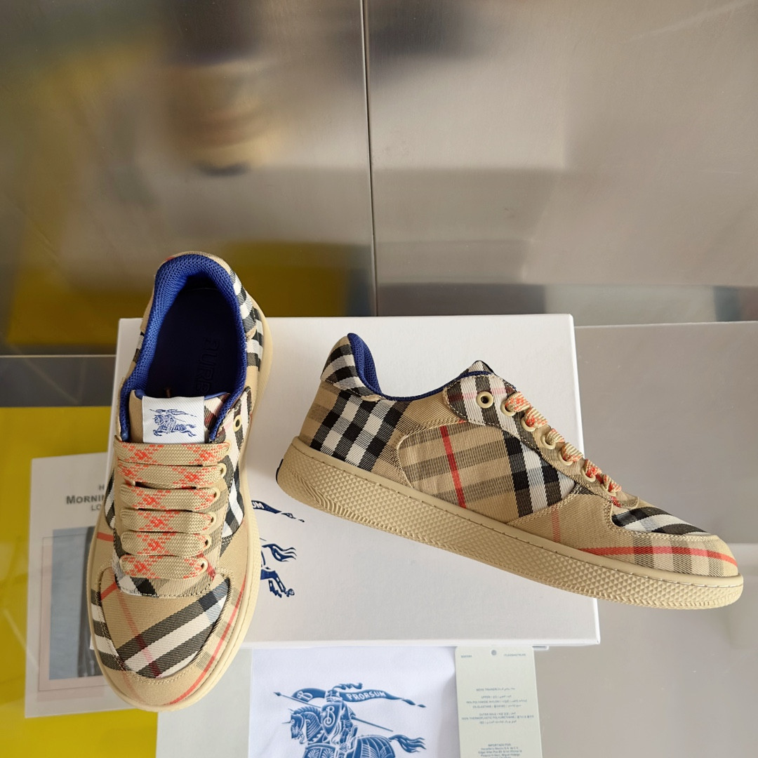 ua B**rry check terrace sneakers