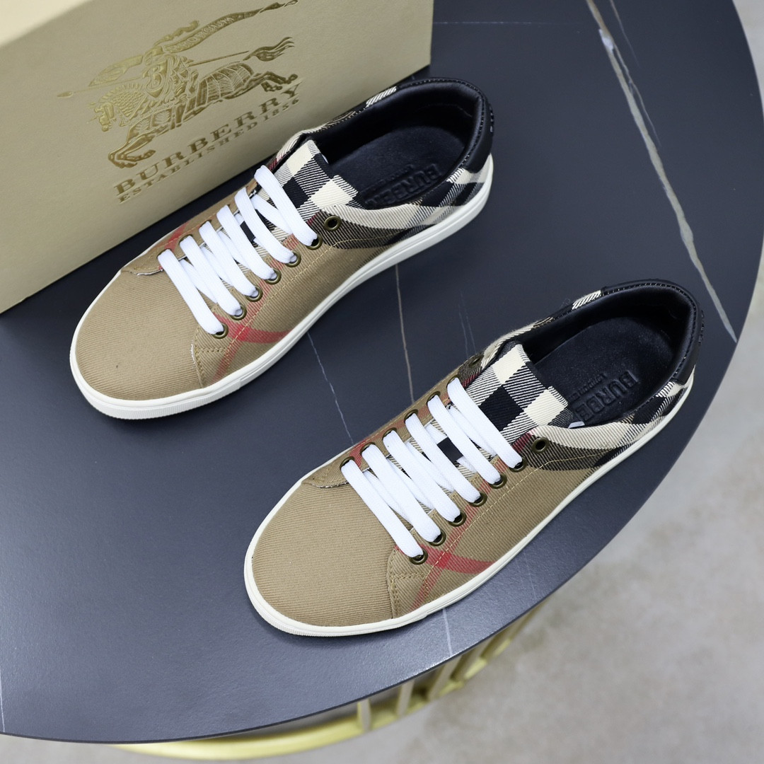 ua B**rry sneakers