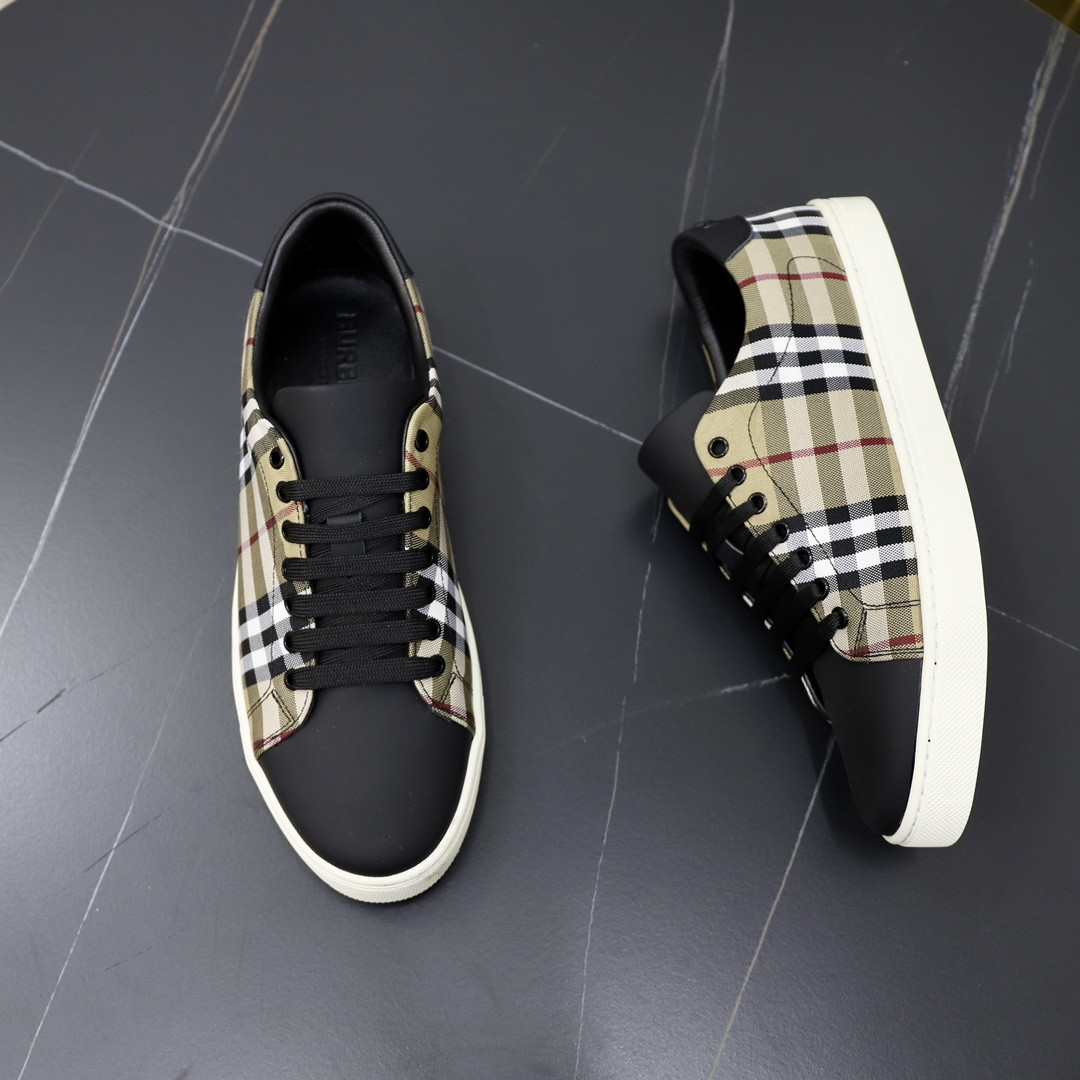 ua B**rry check sneakers