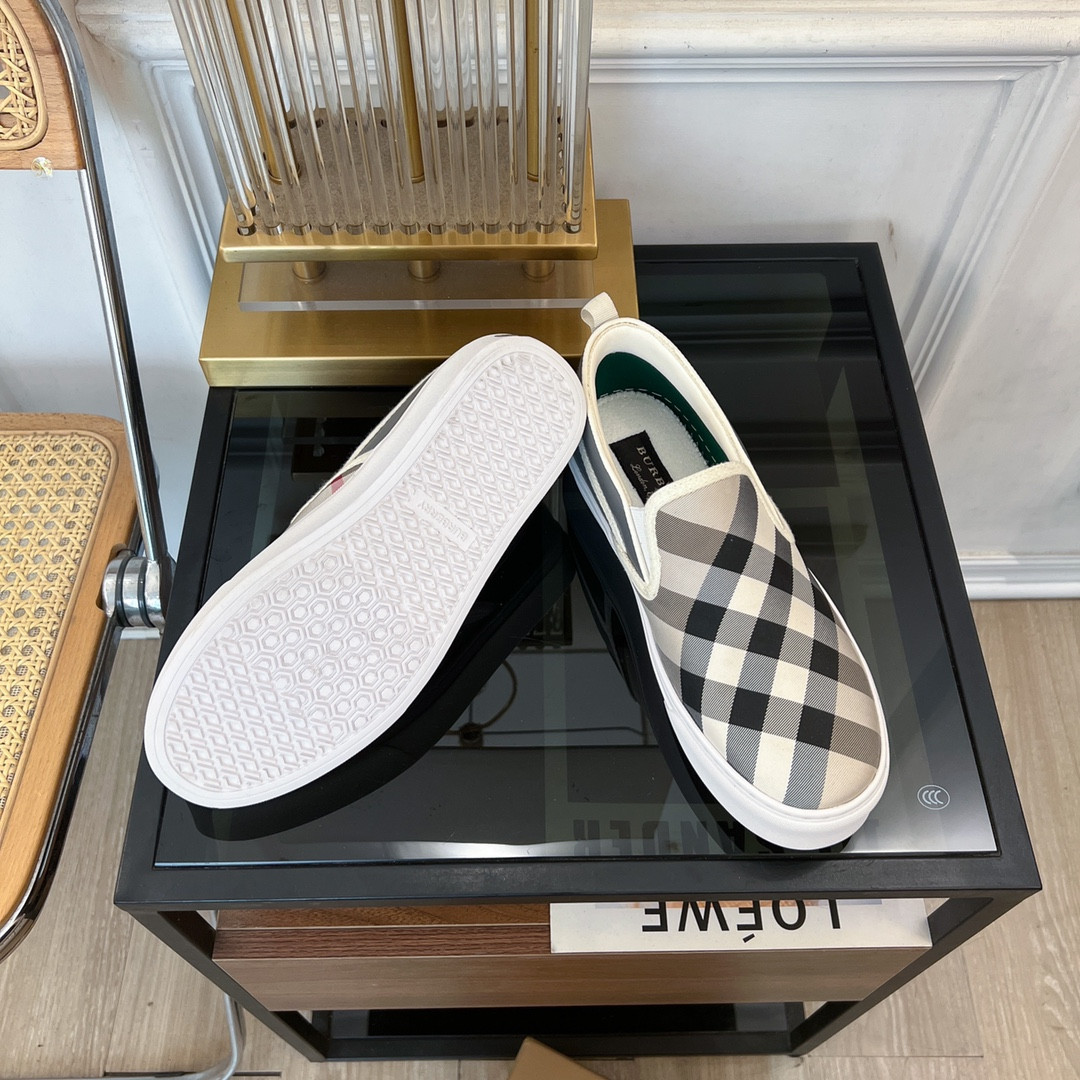 ua B**rry slip on sneakers