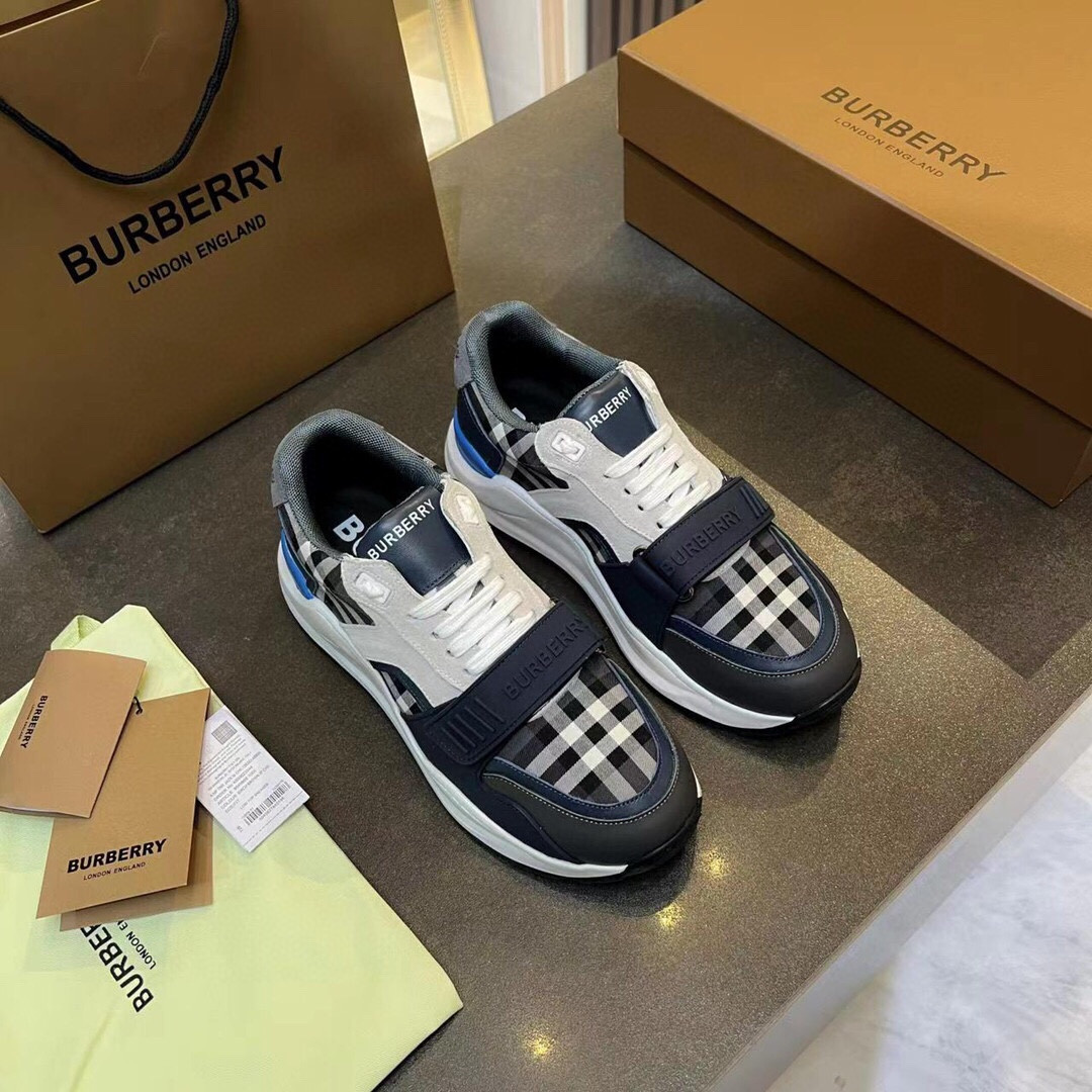 ua B**rry sneakers