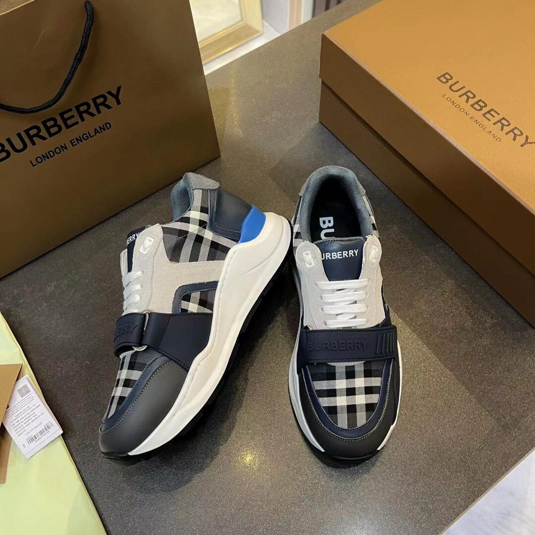 ua B**rry sneakers