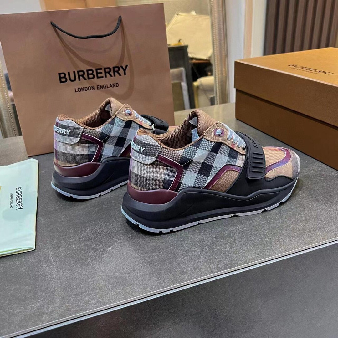 ua B**rry sneakers