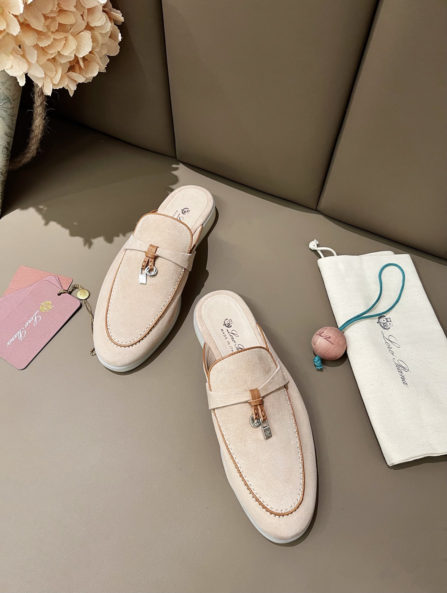 ua L**o p*ana babouche charms walk loafers