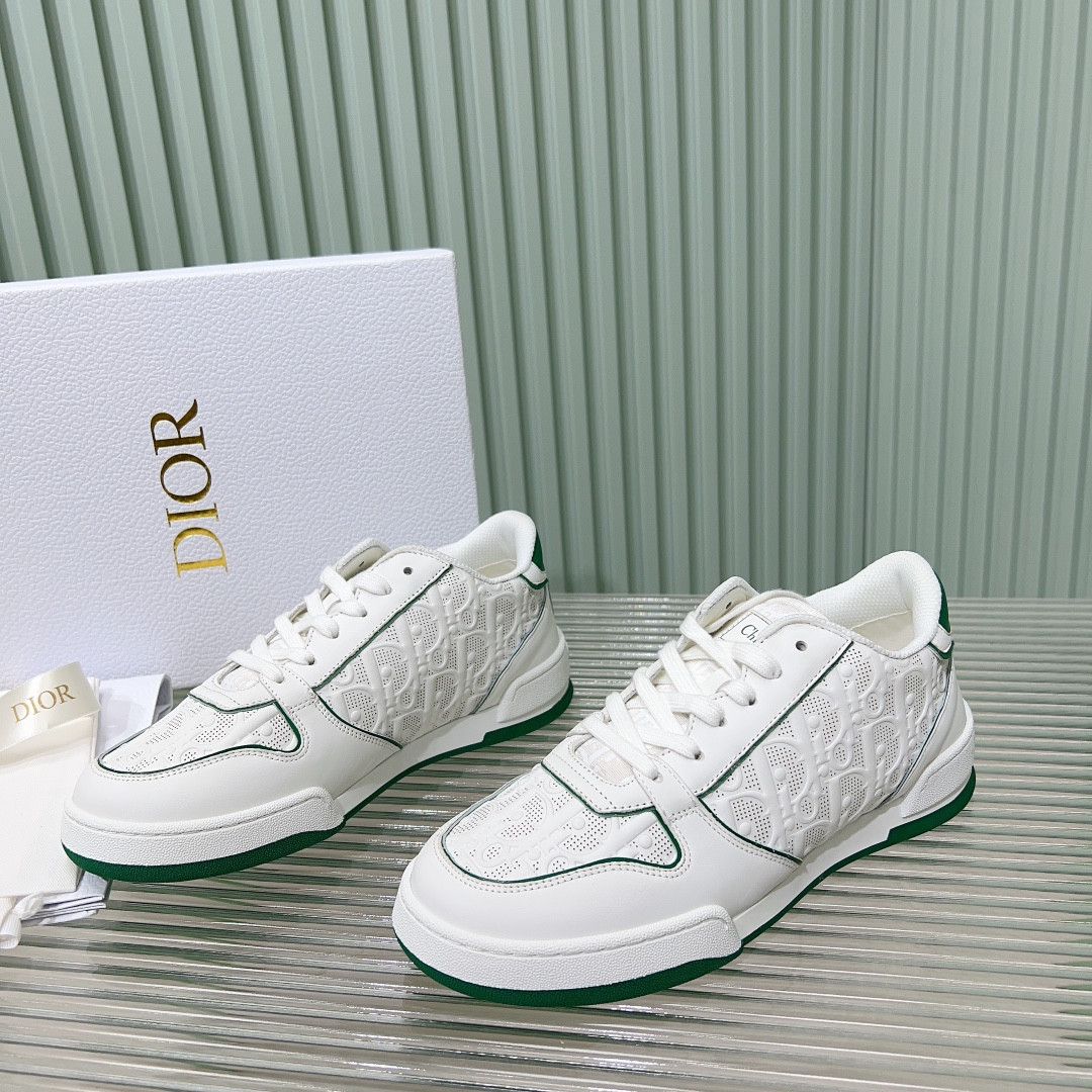 ua D*or one sneaker