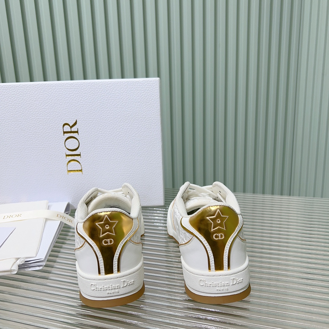 ua D*or one sneaker