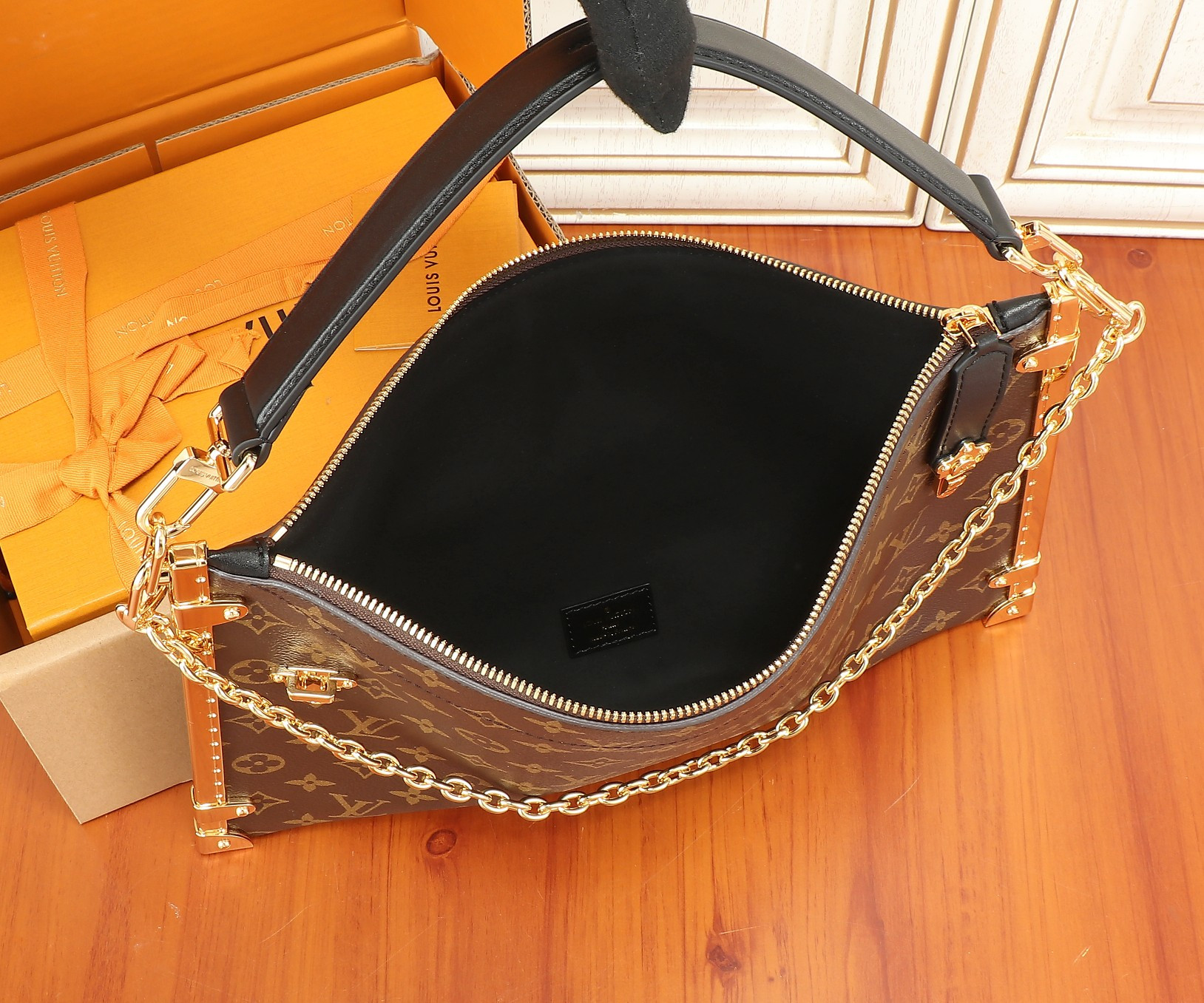 LV lucky Trunk M12075 38 x 23 x 1cm