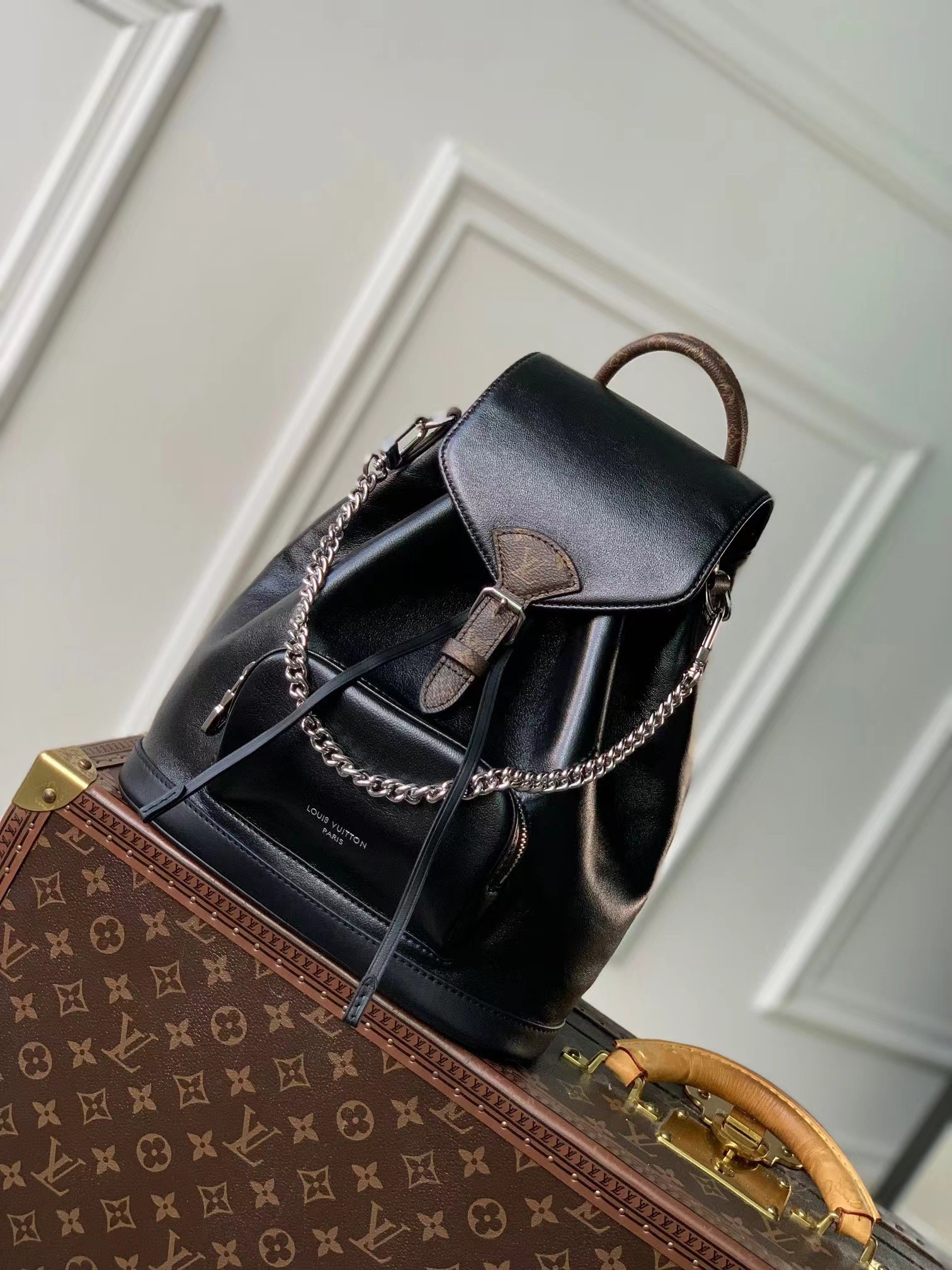 LV Montsouris PM M12587 28x30x18CM