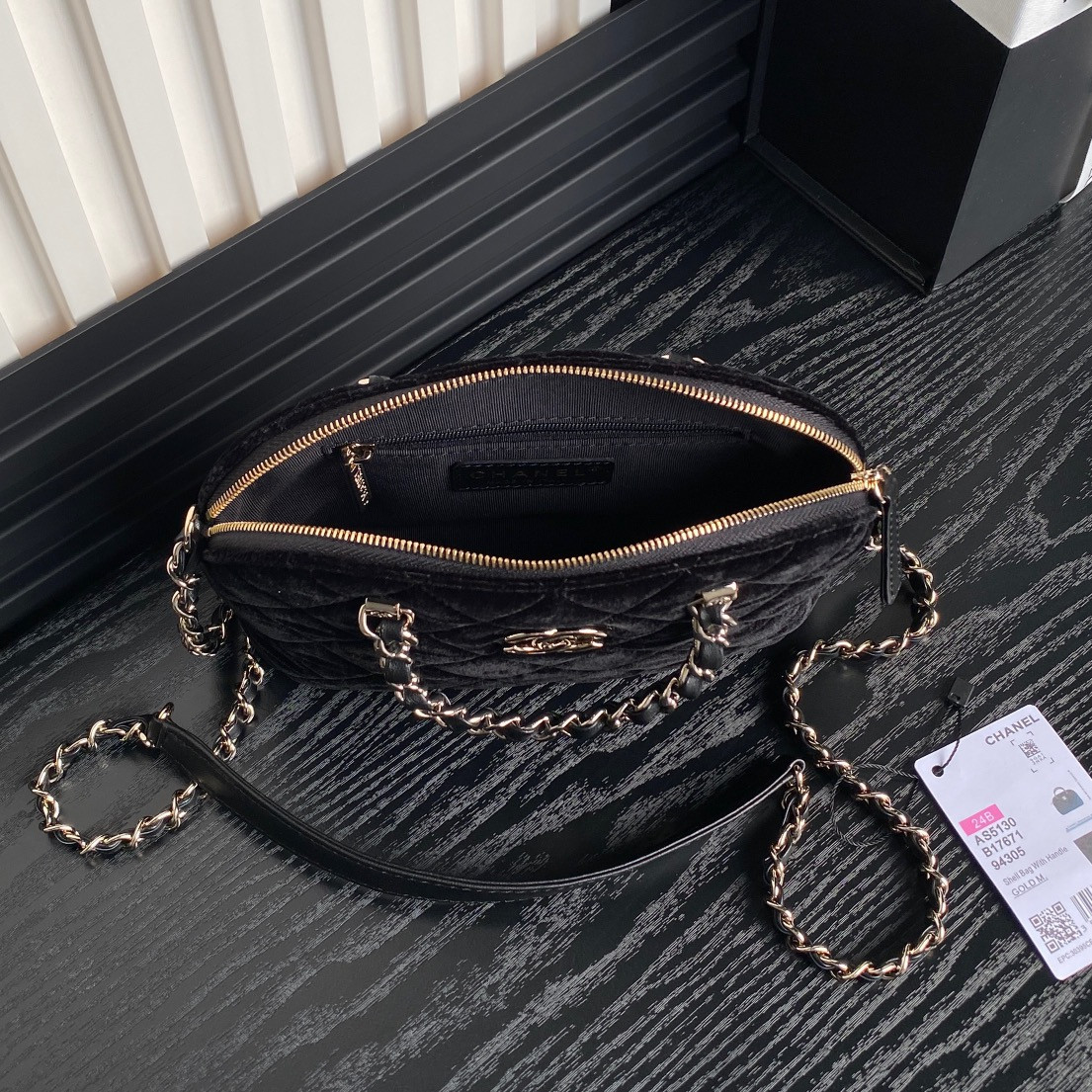 Ch*el small shopping bag 15x20x6cm