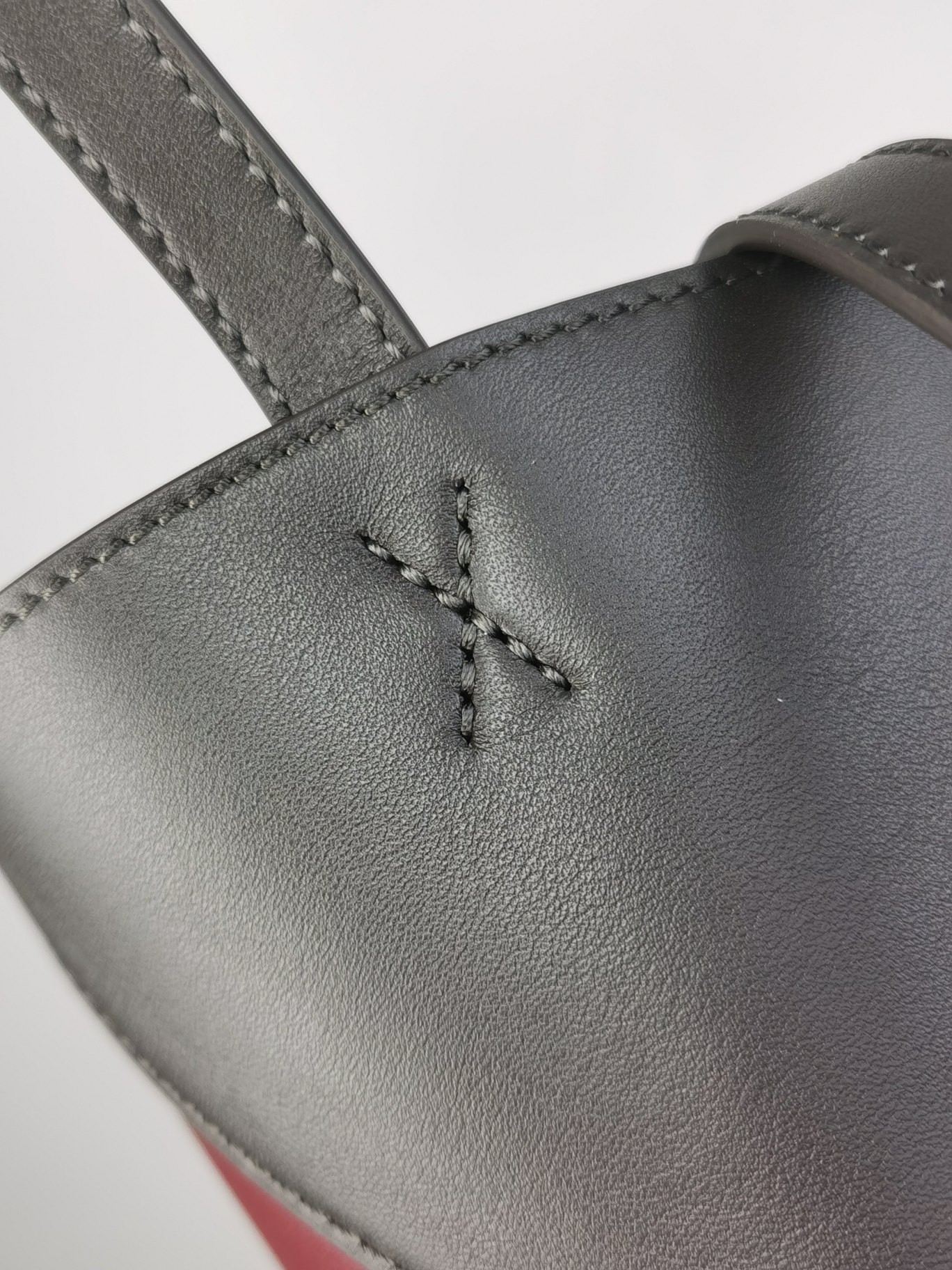 L0ew* medium puzzle fold tote in shiny calfskin 25.5x14.5x31.5cm