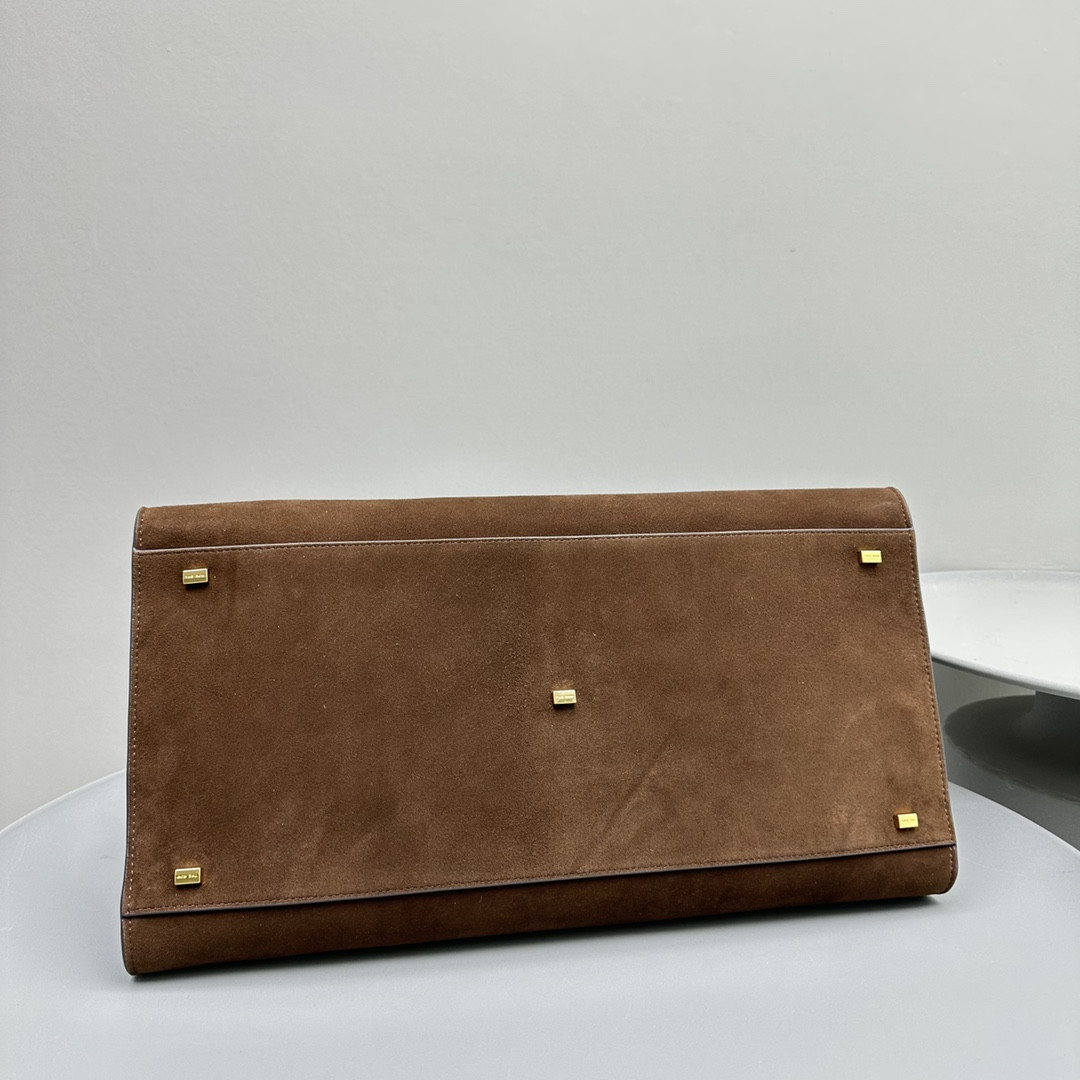 T*e R0w margaux 17   43x24x30cm