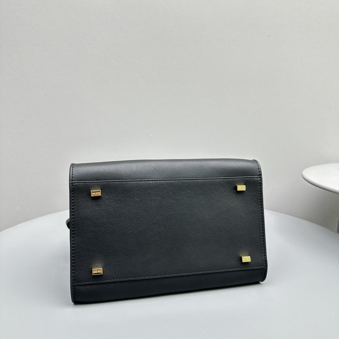 T*e R0w margaux 10 26x17.5x21cm