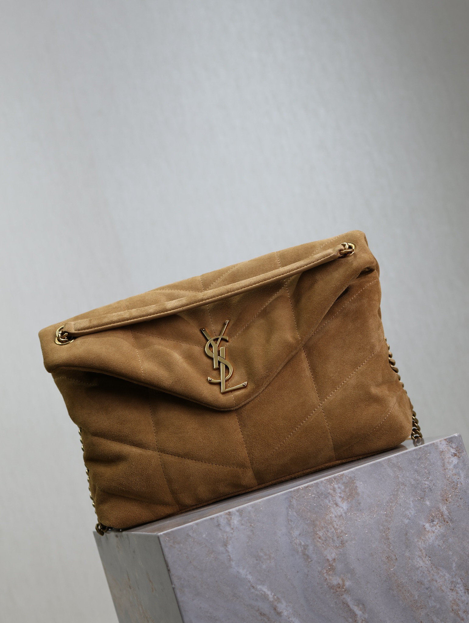 Y*L loulou  puffer (suede)  35x23x13.5cm
