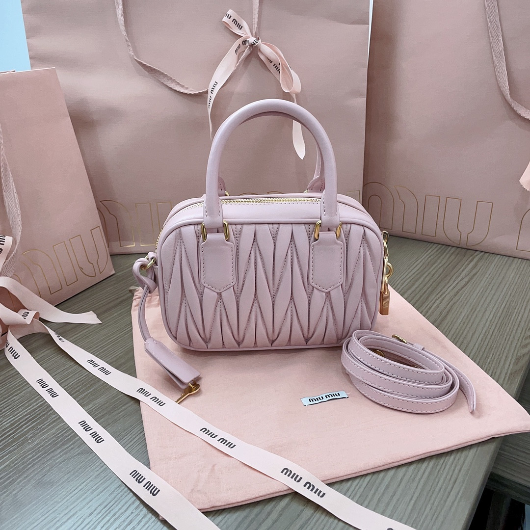 Miu Miu Arcadie matelassé nappa leather bag 13x19x6cm