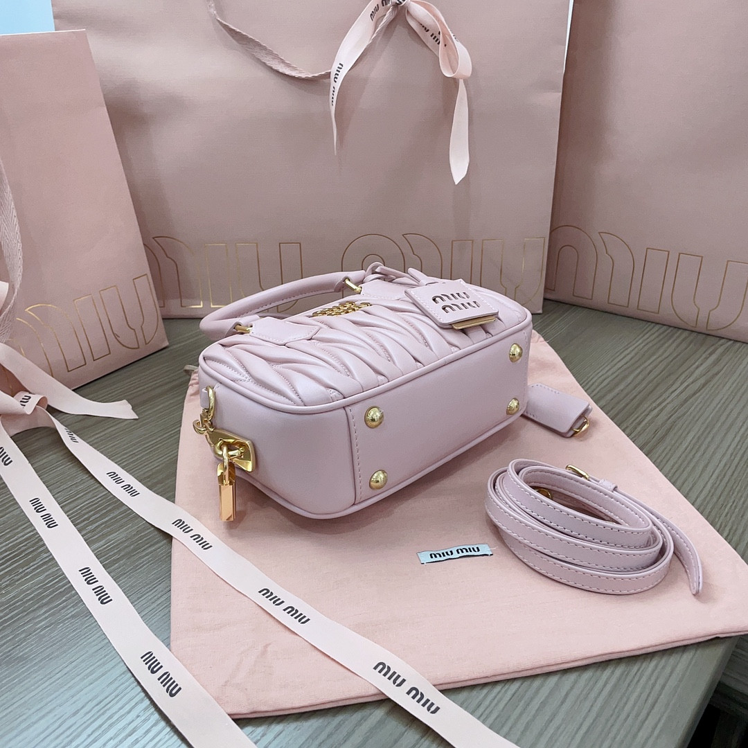 Miu Miu Arcadie matelassé nappa leather bag 13x19x6cm