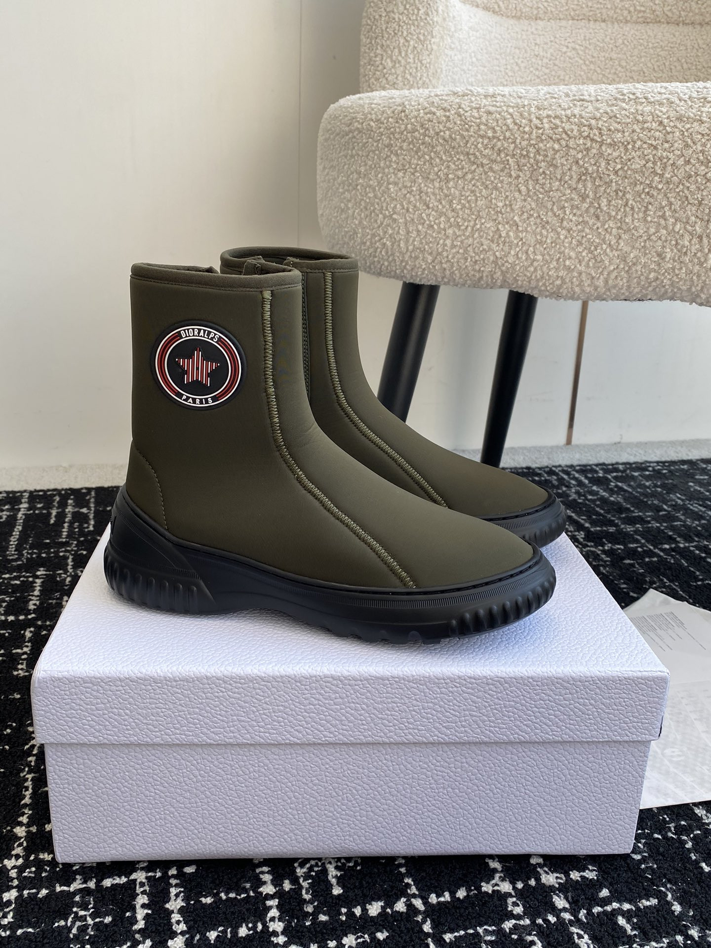 ua D*or boot