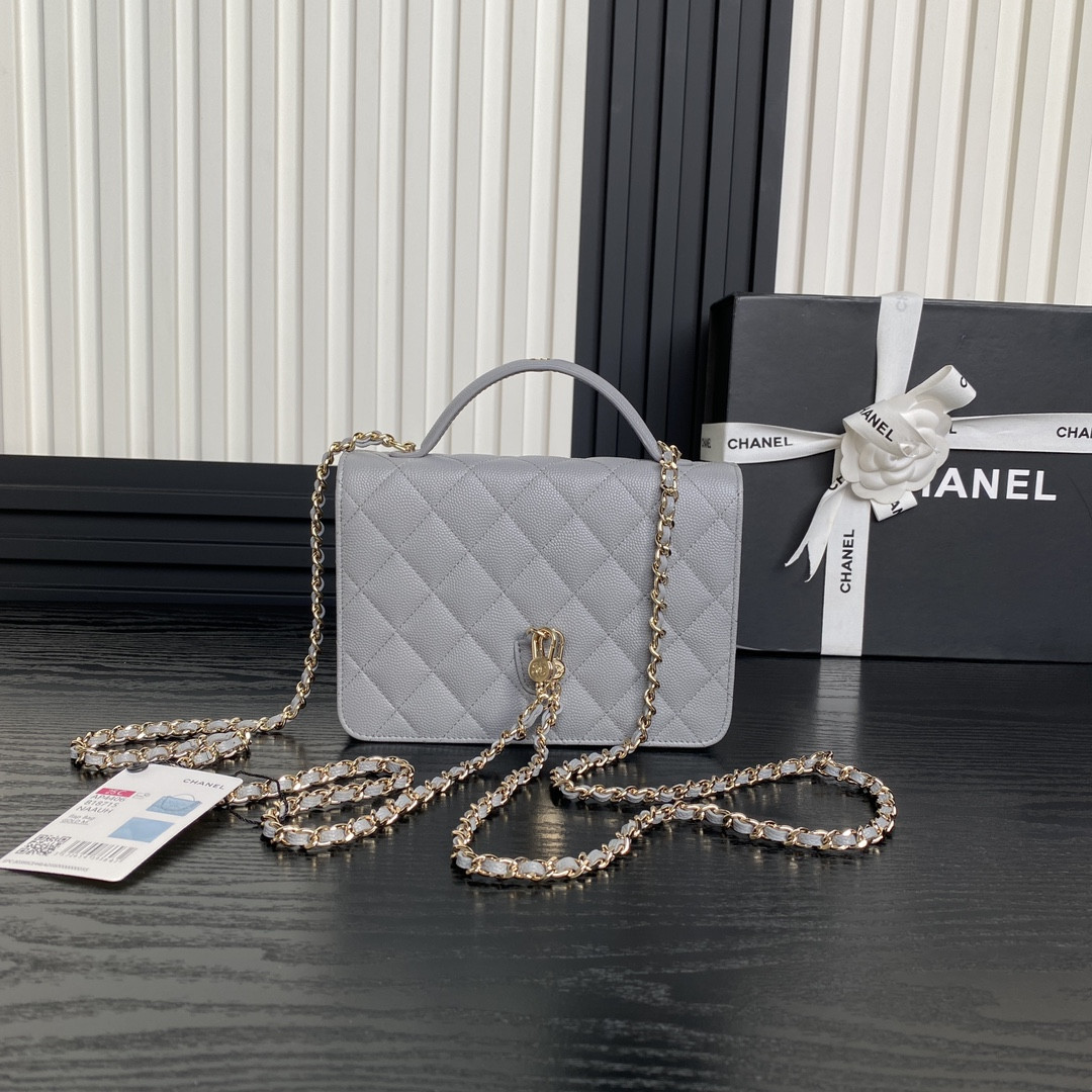 Ch*el 25c bags 14×18×3cm