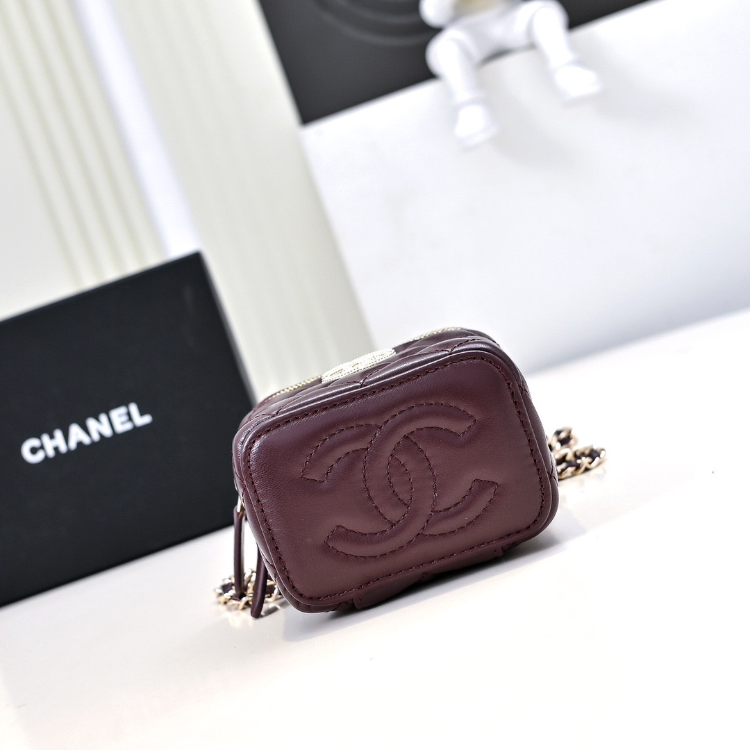 Ch*el small vanity with chain 8.5x11x7cm