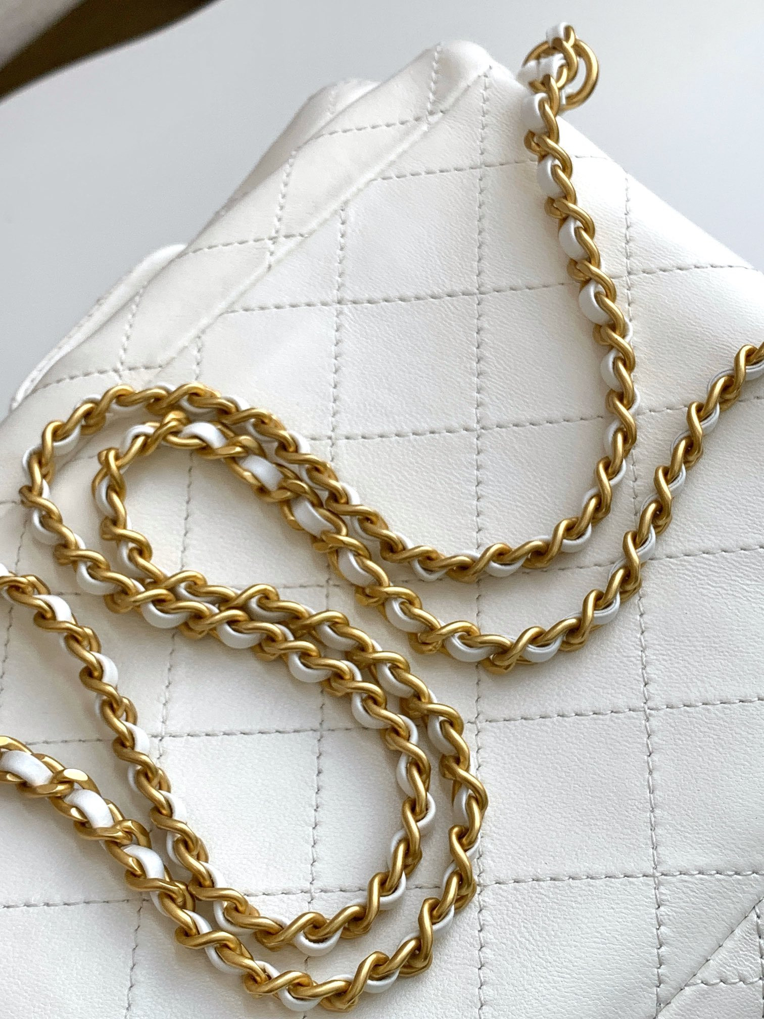 Ch*el backpack shiny lambskin 24.5x18x8cm