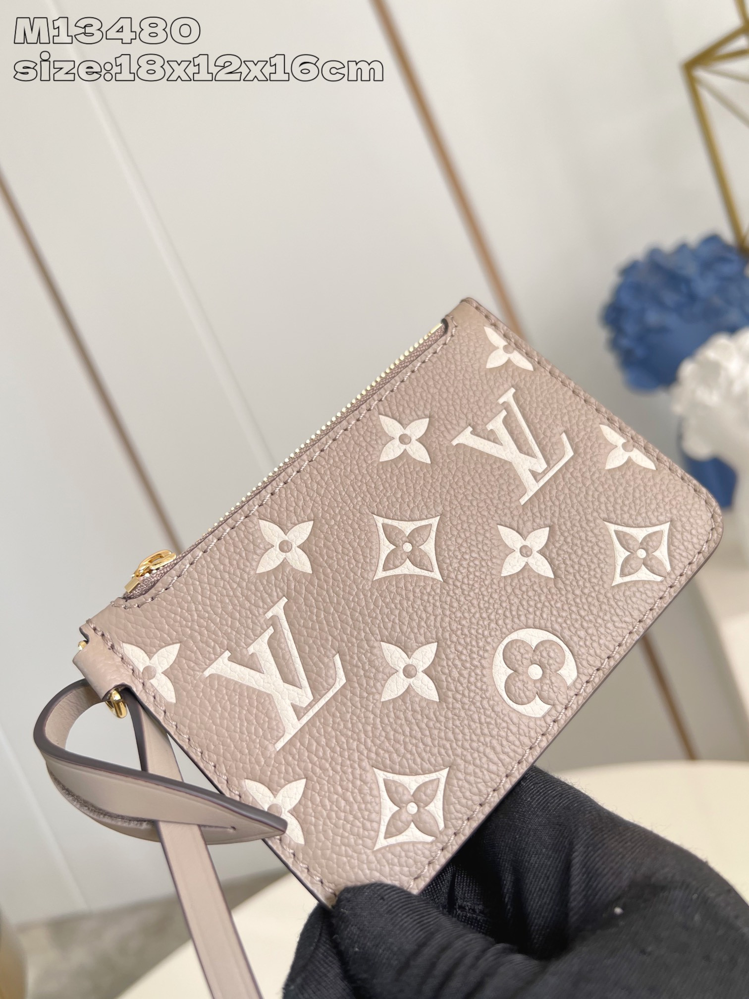 LV All In BB Xph M13045 18 x 12 x 16cm