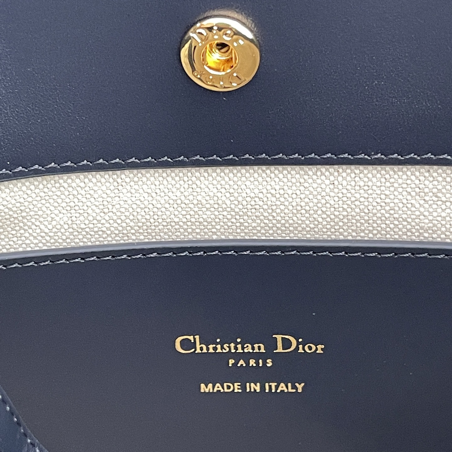 D*or small signature bucket bag 21x19x11cm