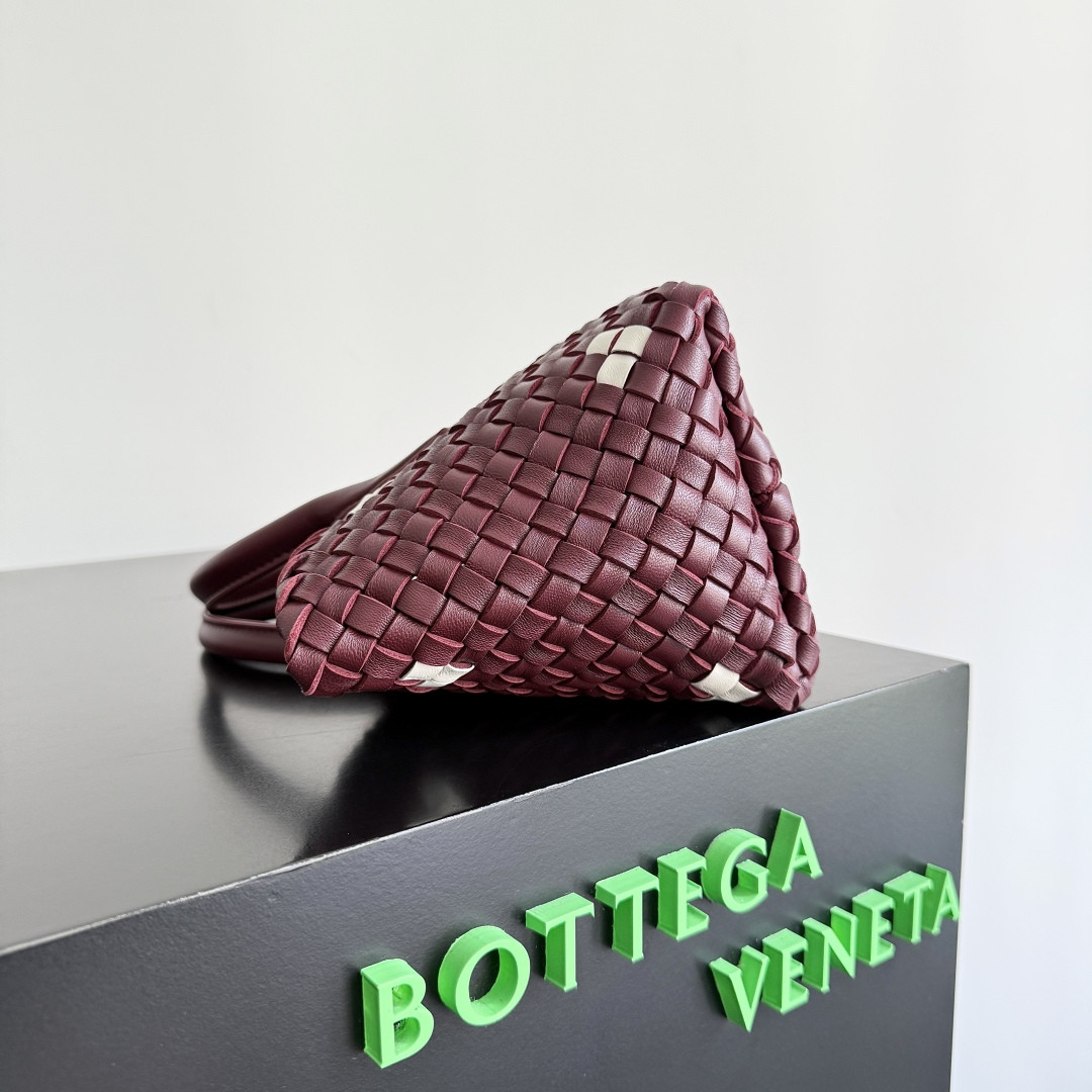 bo*te*ga Ve*ne*ta mini cabat 15x20x12cm