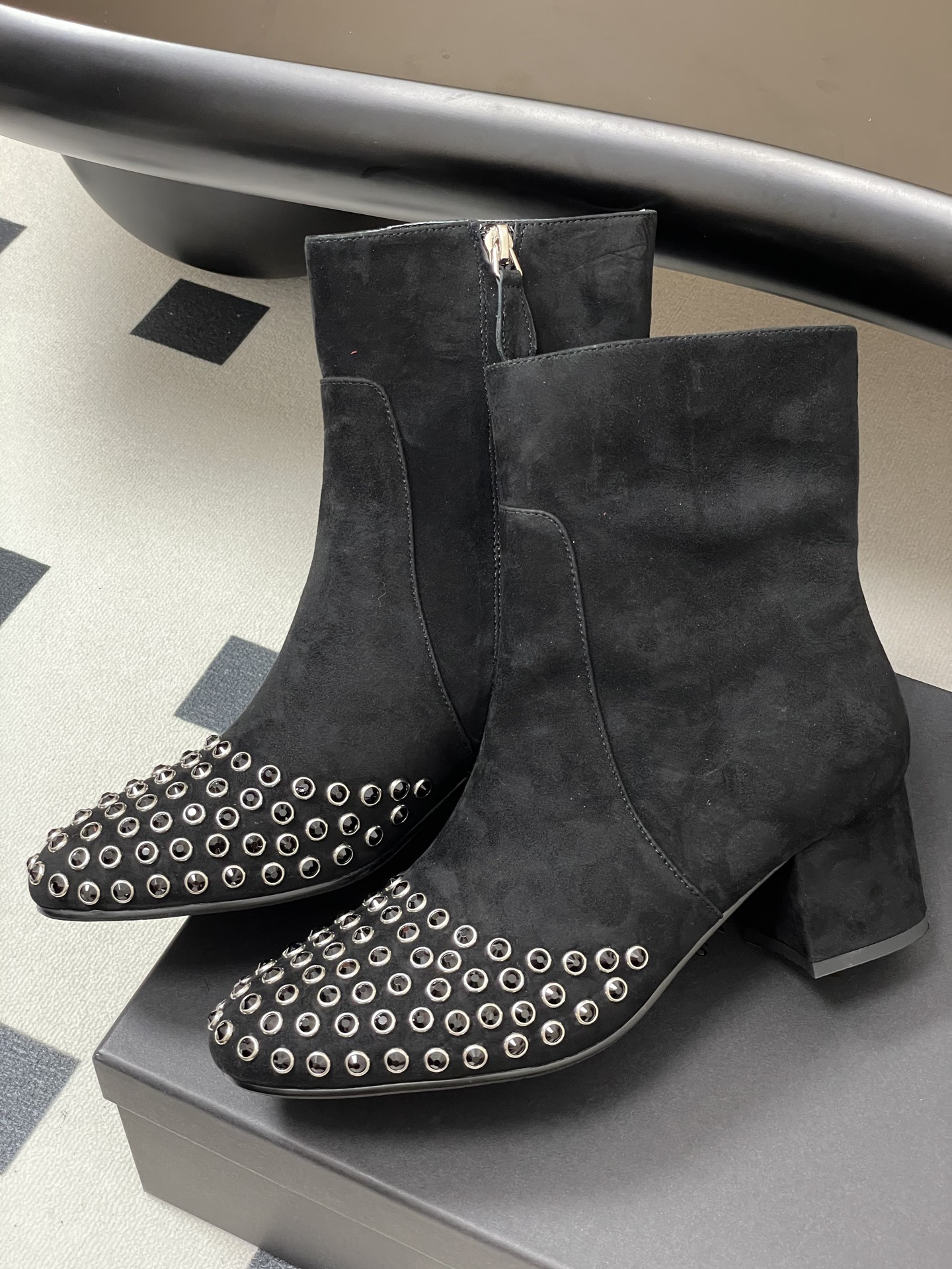 ua alaia crystal Di*m*nd boots 5.5cm heel(customized size 7-10 days production time)