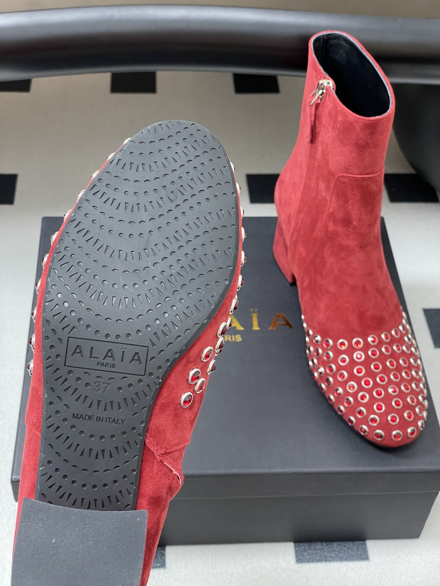 ua alaia crystal Di*m*nd boots 5.5cm heel(customized size 7-10 days production time)