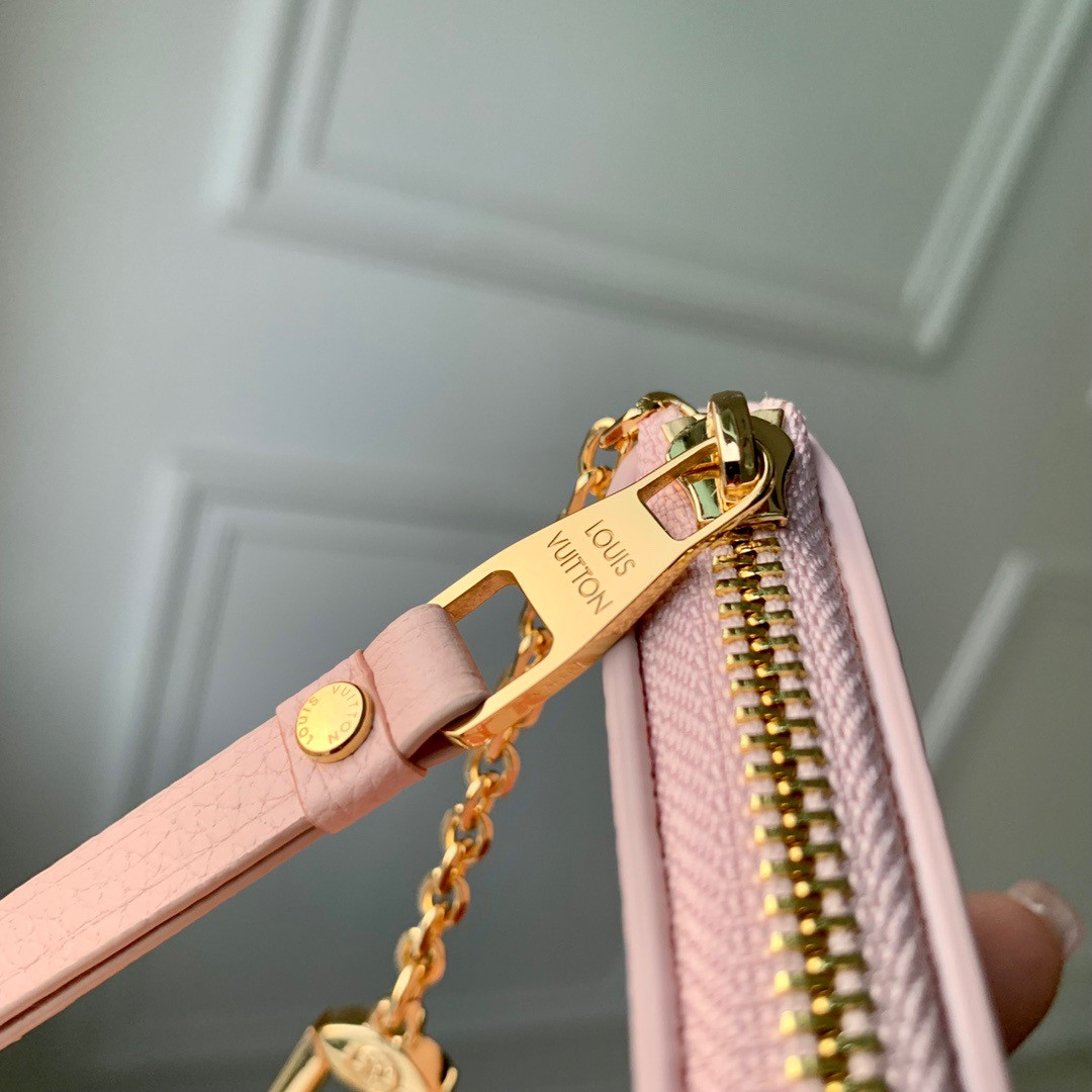 LV Key Pouch M82204