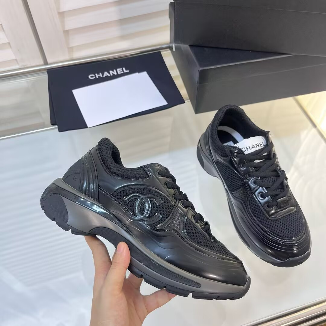 UA Ch**el SNEAKERS